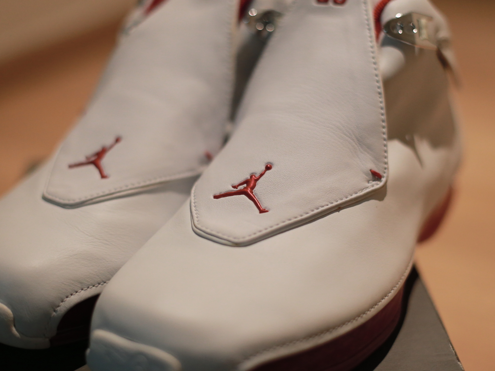 Jordan 18 OG White Sport Royal 착용 스타일 - 3