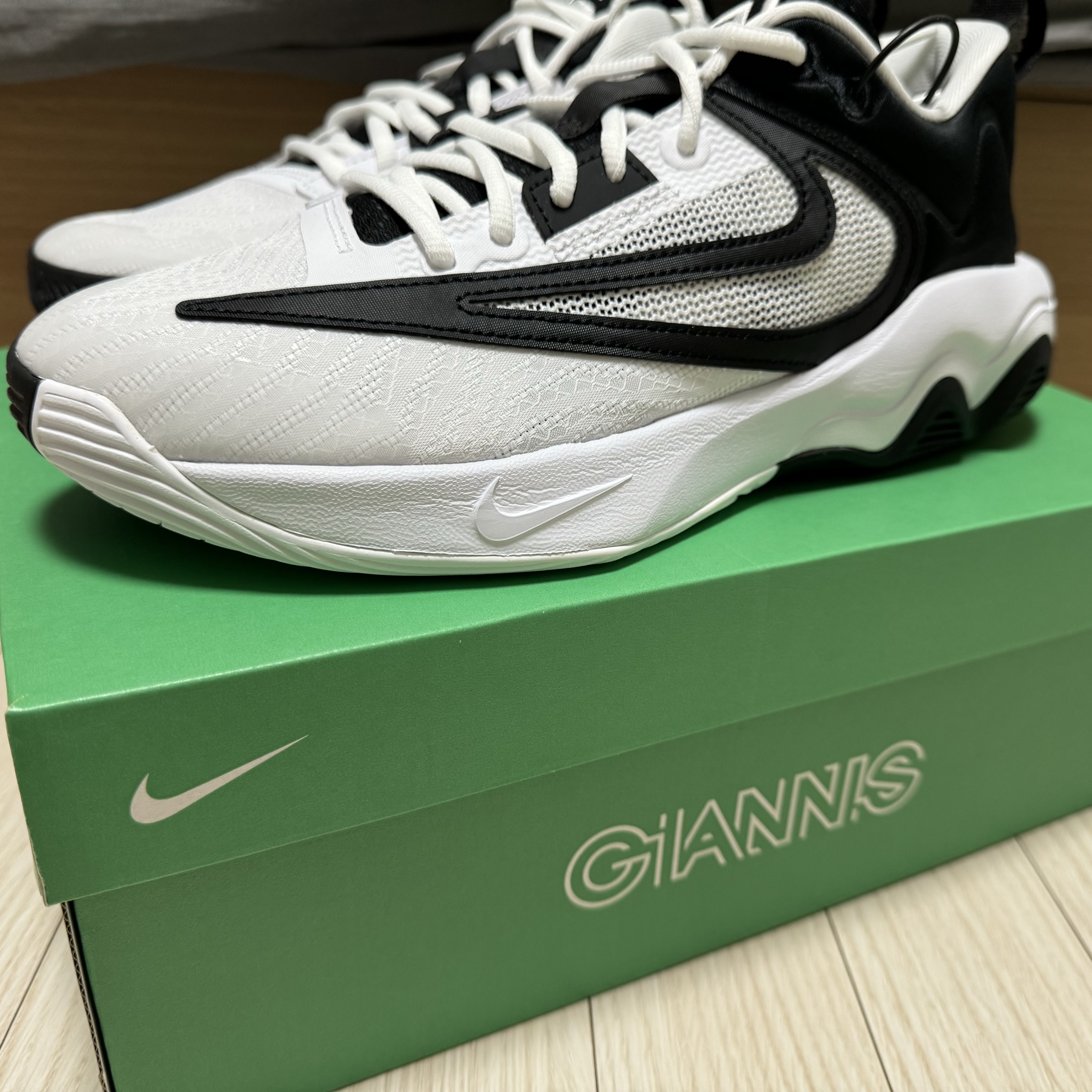 Nike Giannis Immortality 3 EP White Black 착용 스타일