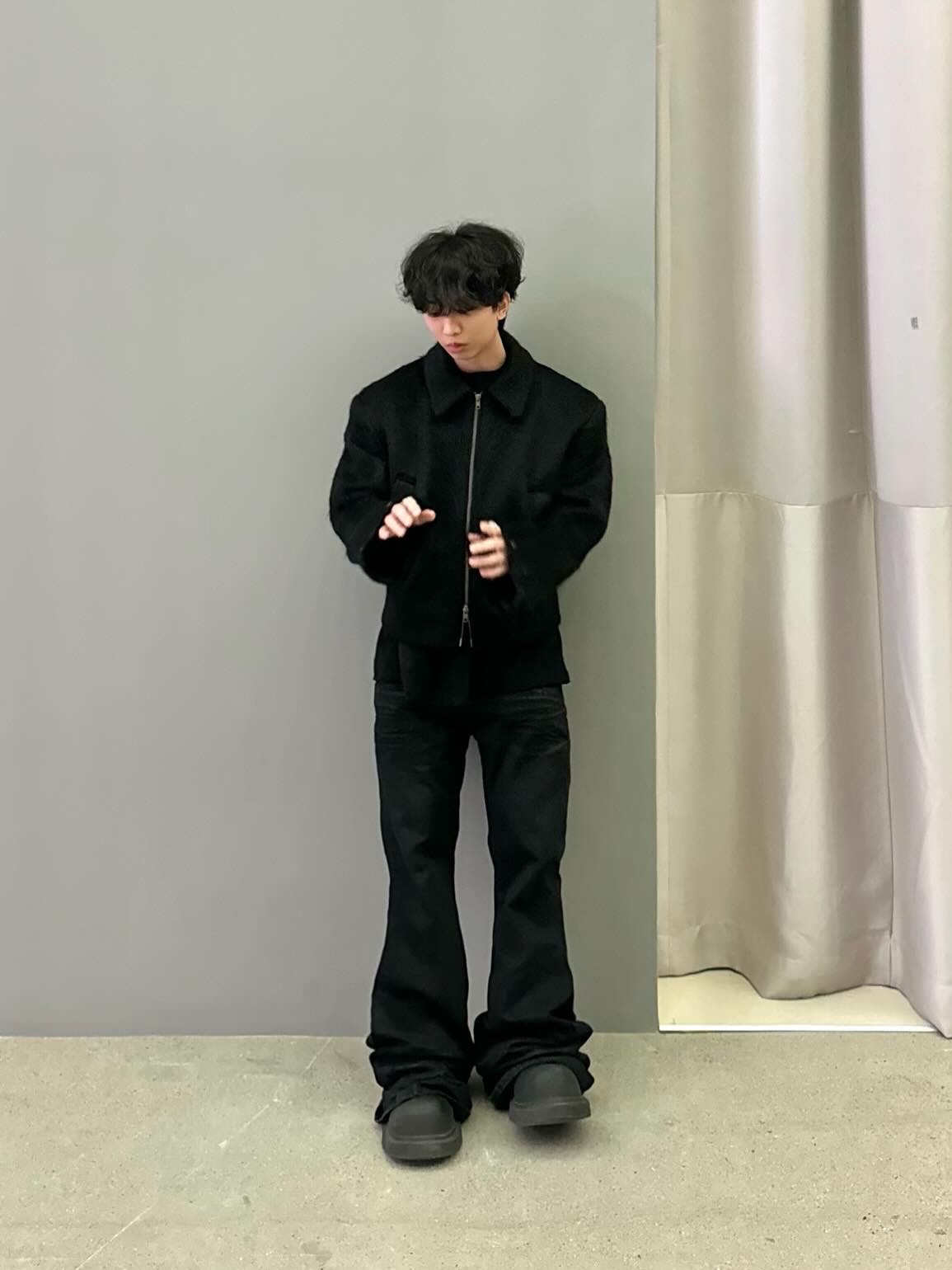 OMO Flared Cuffs Mohair Jacket Black, Balenciaga Steroid Derby Black 착용 스타일 - 4