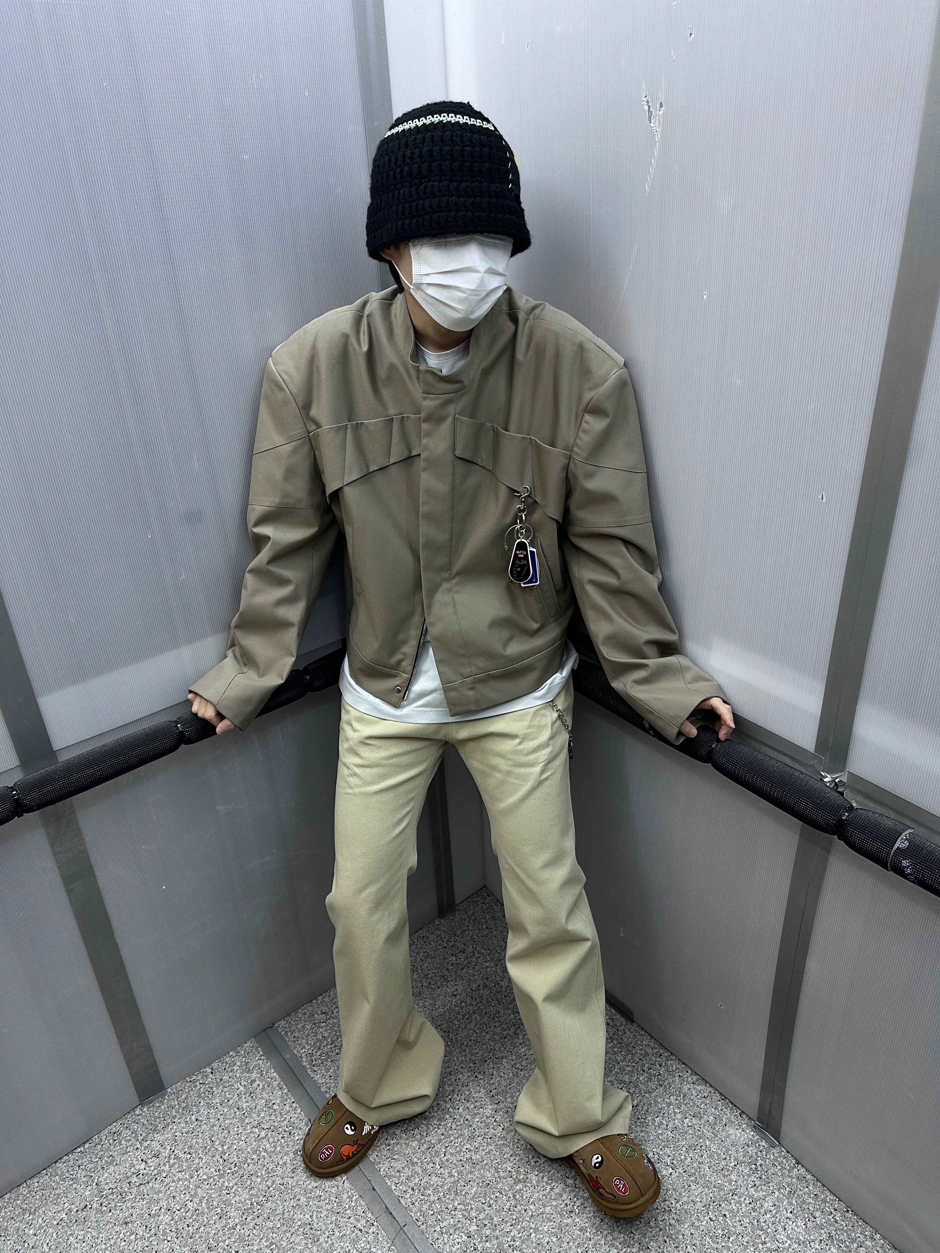 Nonnod Flared Pants Beige 착용 스타일 - 6