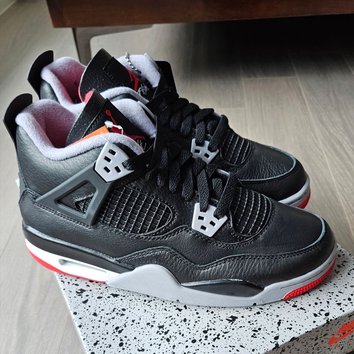 (GS) Jordan 4 Retro Bred Reimagined 착용 스타일 - 3