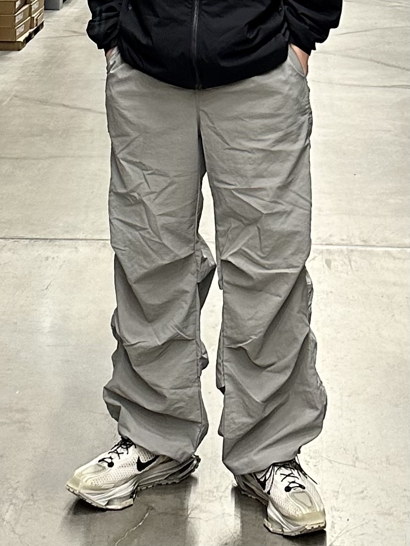 Nike x Matthew M Williams Zoom 004 Stone, Arc'teryx Atom Hoody Black 착용 스타일 - 3