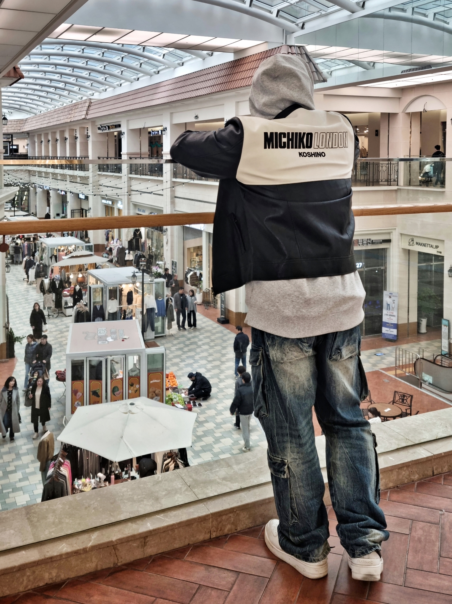 Stussy Basic Stussy Hoodie Ash Heather 2023, Nike x Ambush Air Force 1 Low SP Phantom 착용 스타일 - 2