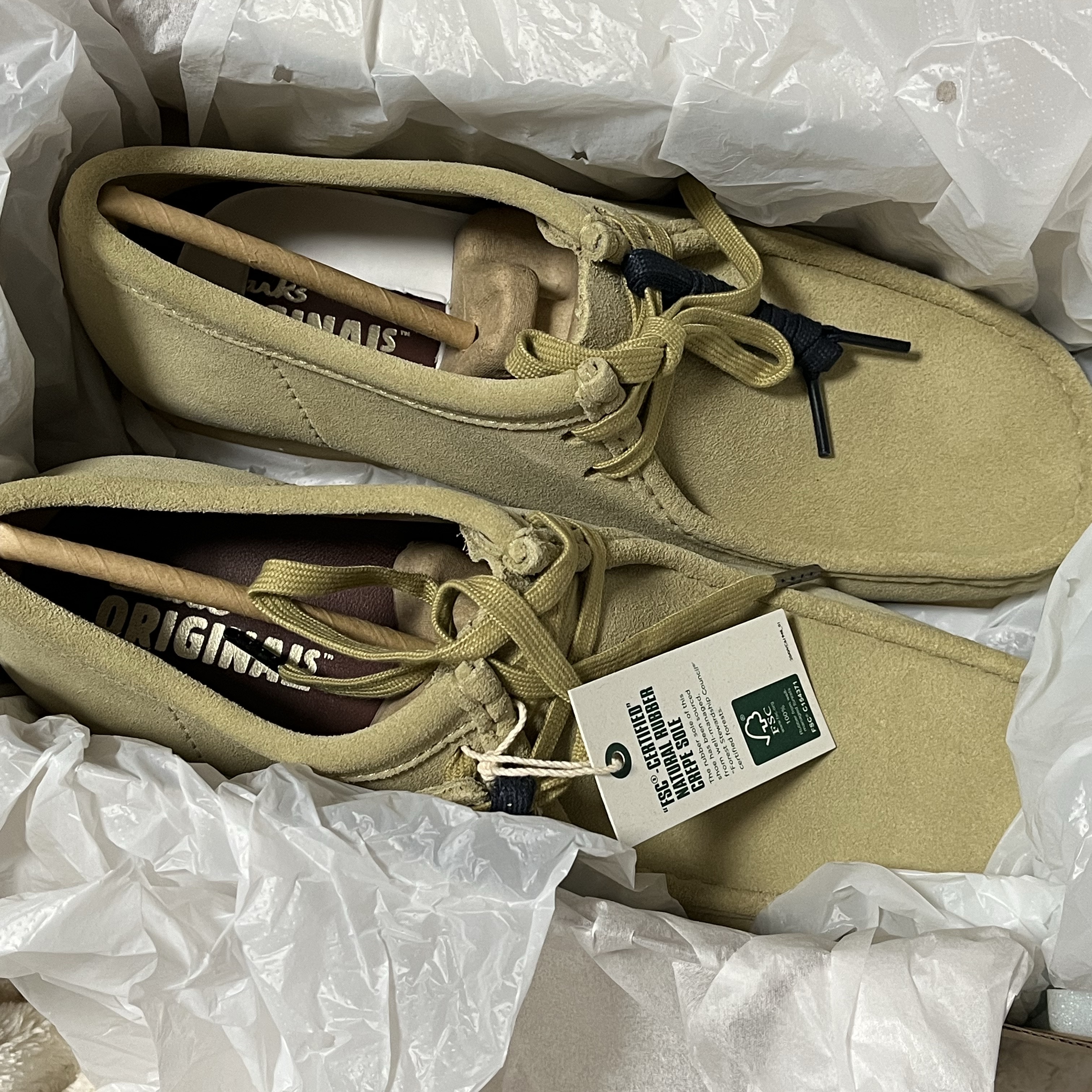 Clarks Wallabee Maple Suede 착용 스타일