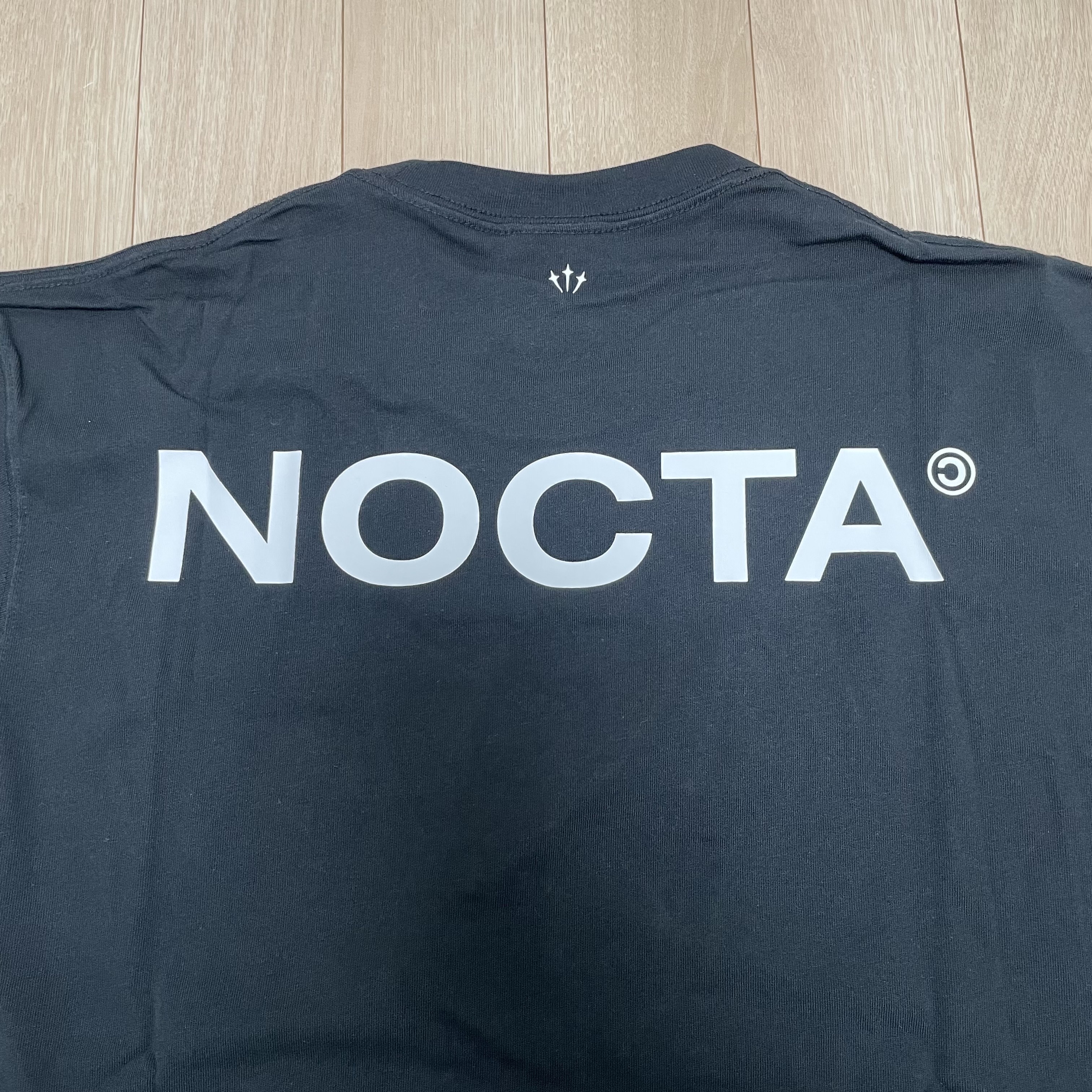 Nike x Drake Nocta Max 90 T-Shirt Black (FN7663-010) 착용 스타일 - 2