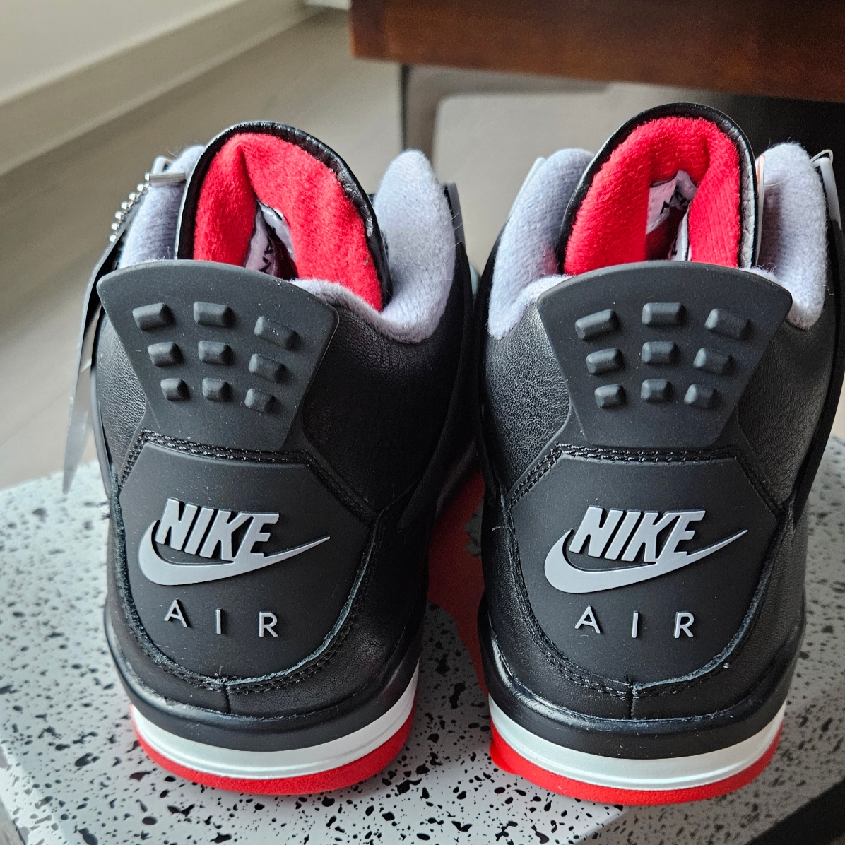 (GS) Jordan 4 Retro Bred Reimagined 착용 스타일 - 4