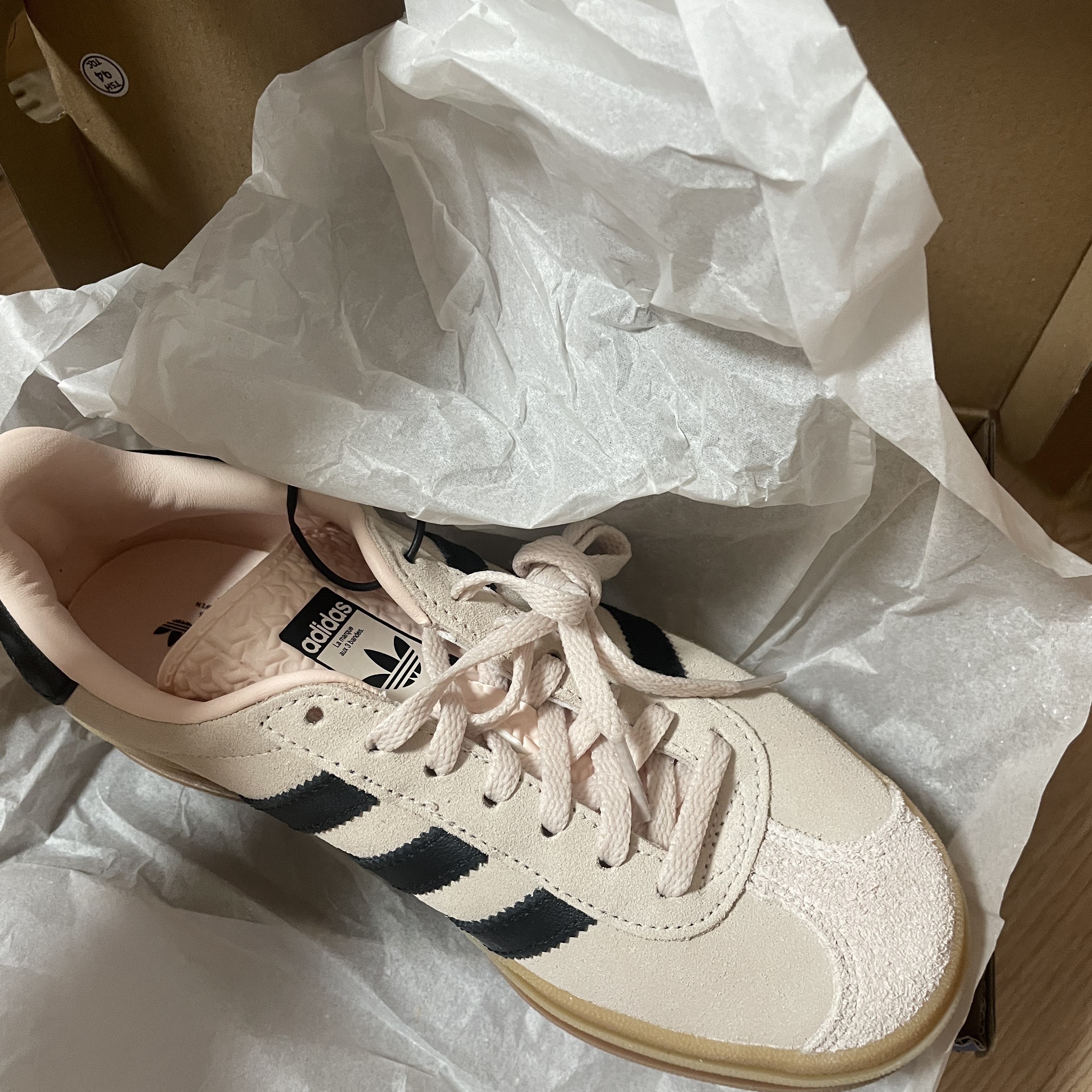 (W) Adidas Gazelle Bold Wonder Quartz Core Black 착용 스타일