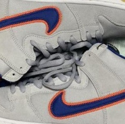 Nike SB Dunk High PRM Rush Blue and Team Orange 착용 스타일