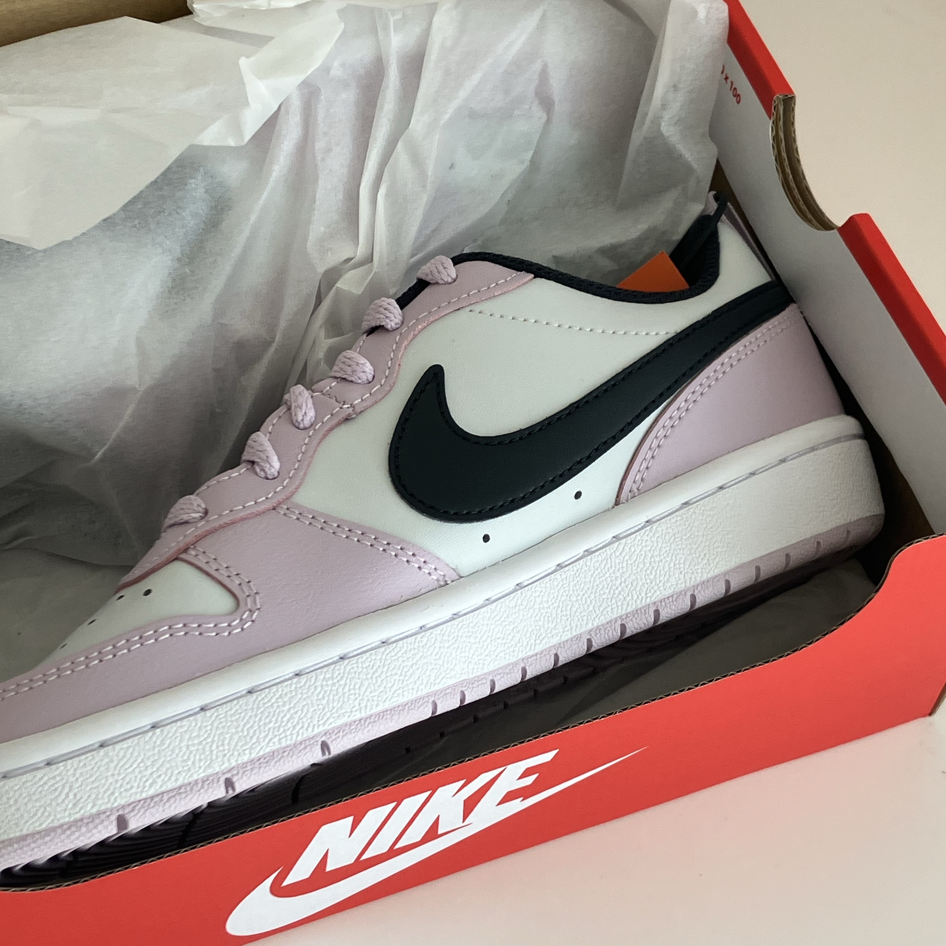 (GS) Nike Court Borough 2 Photon Dust Off Noir 착용 스타일