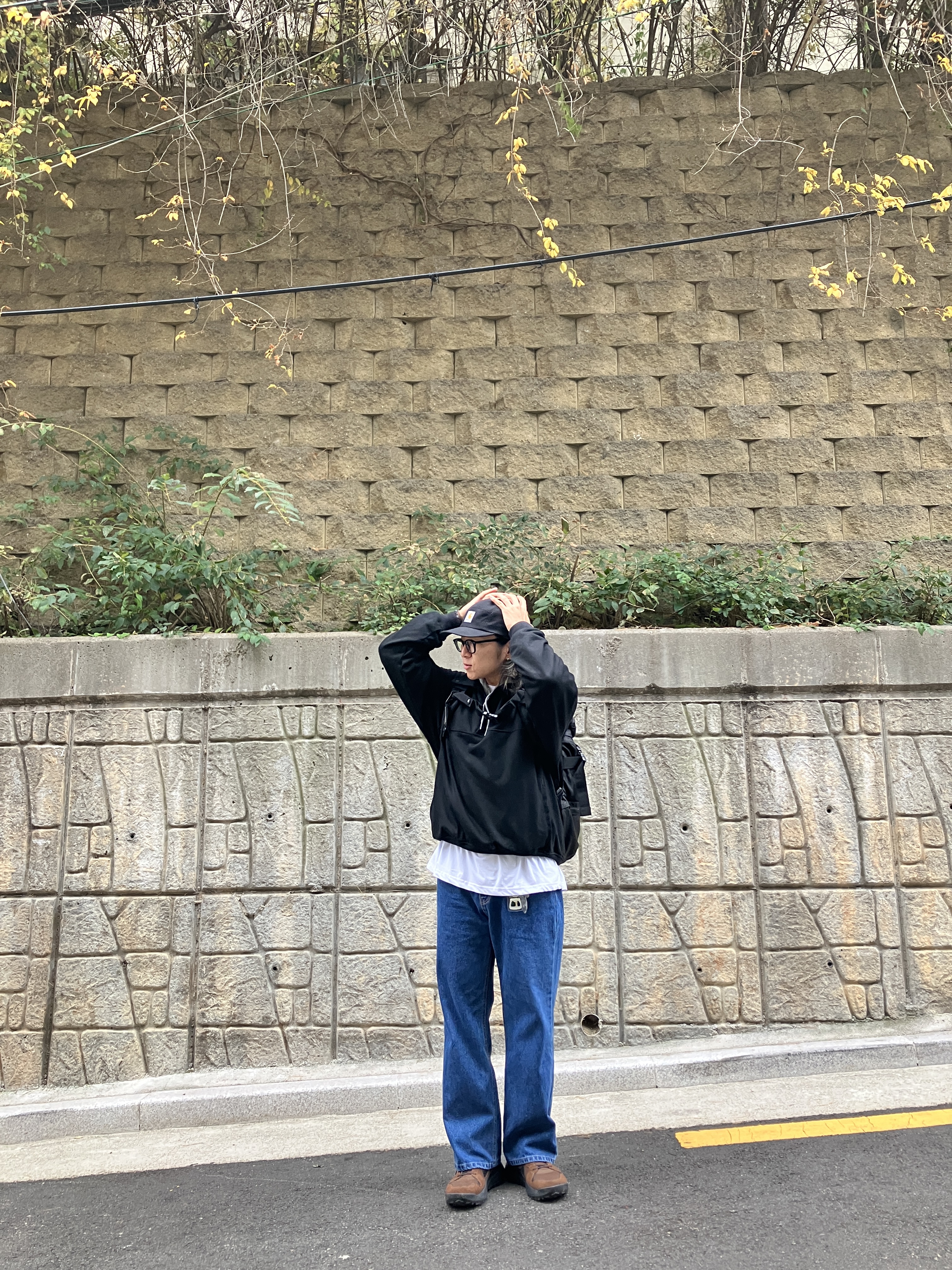 Nike ACG Lowcate Cacao Wow 착용 스타일 - 1