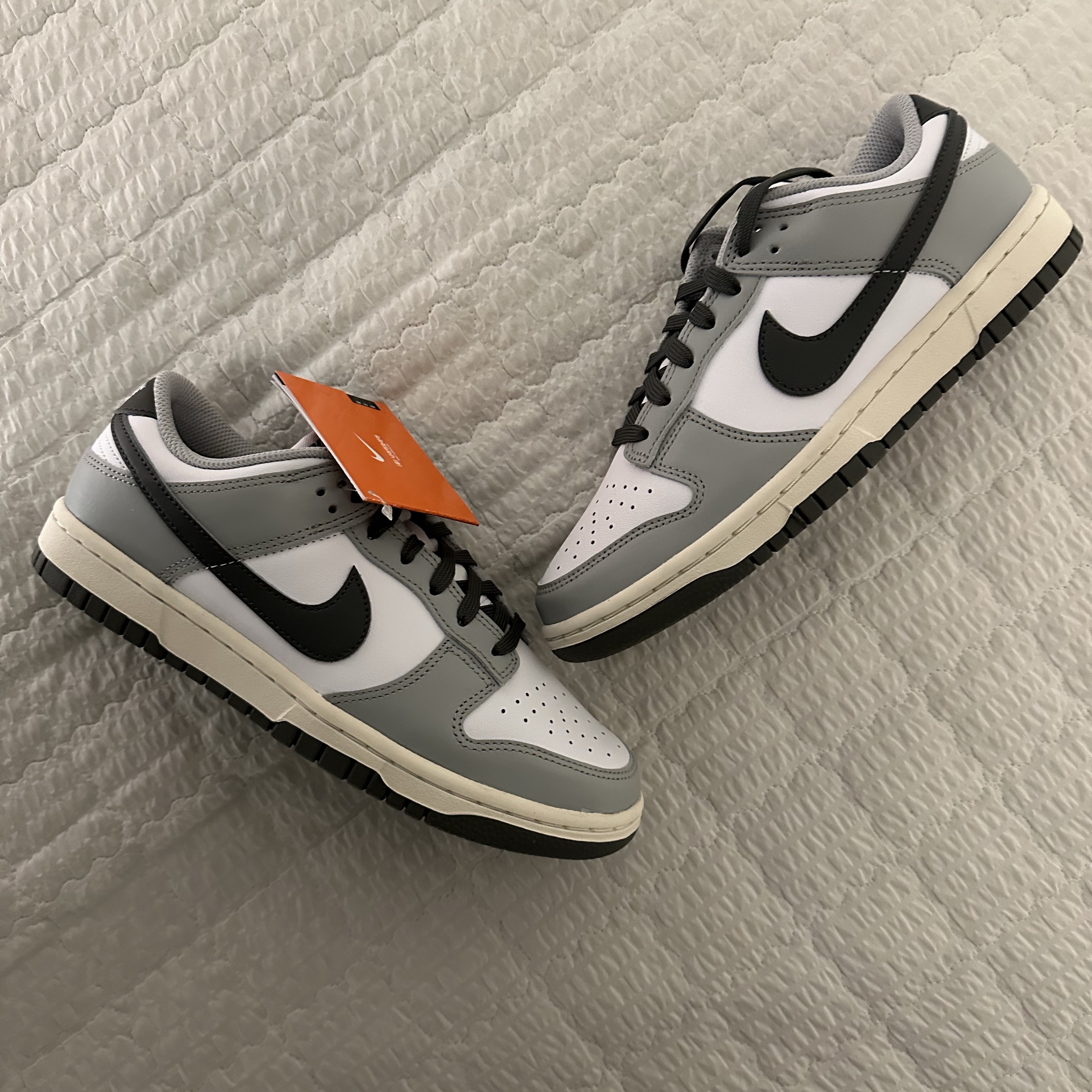 (W) Nike Dunk Low Light Smoke Grey 착용 스타일