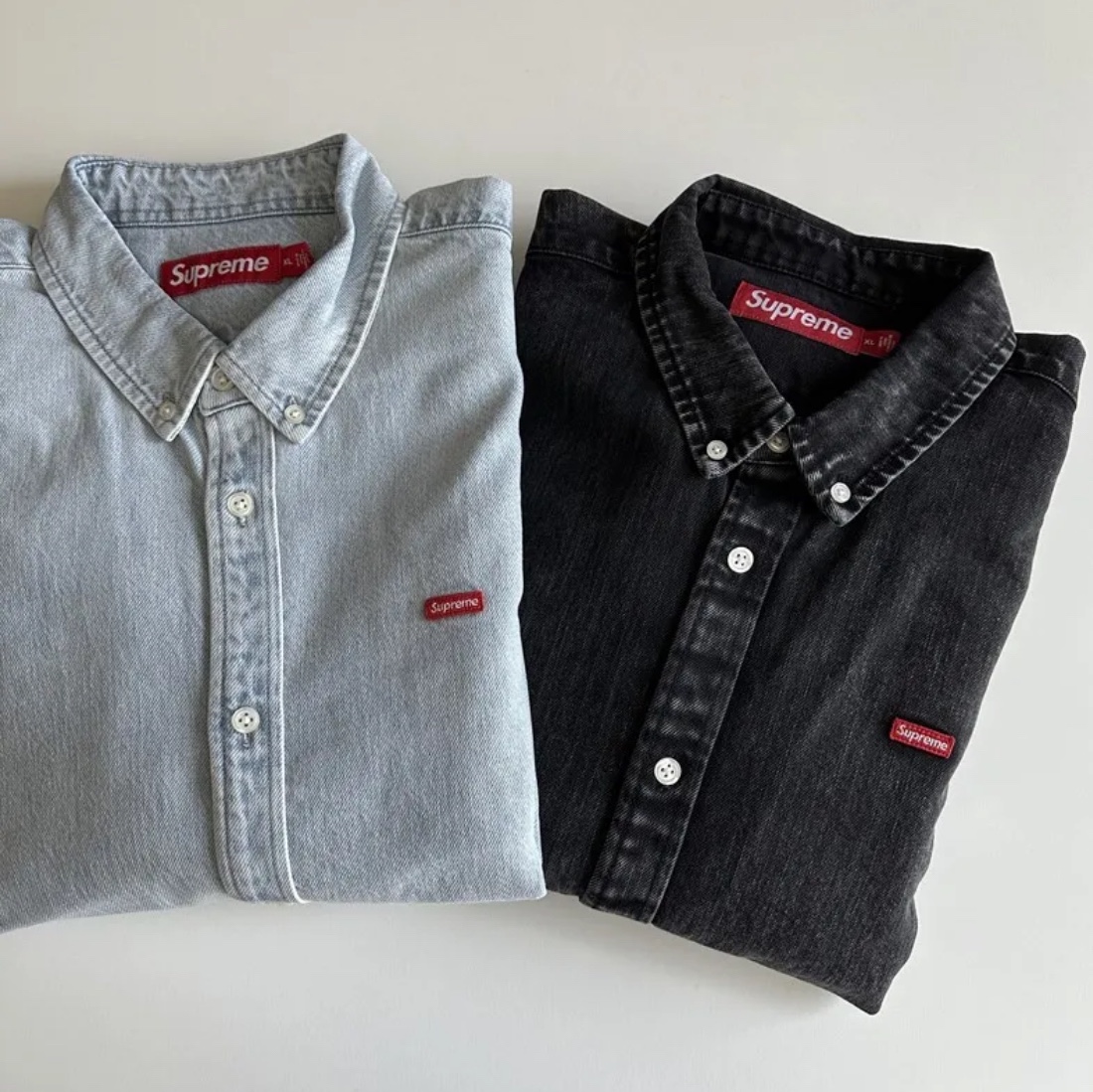 Supreme Small Box Shirt Washed Black - 24SS, Supreme Small Box Shirt Washed Blue - 24SS 착용 스타일