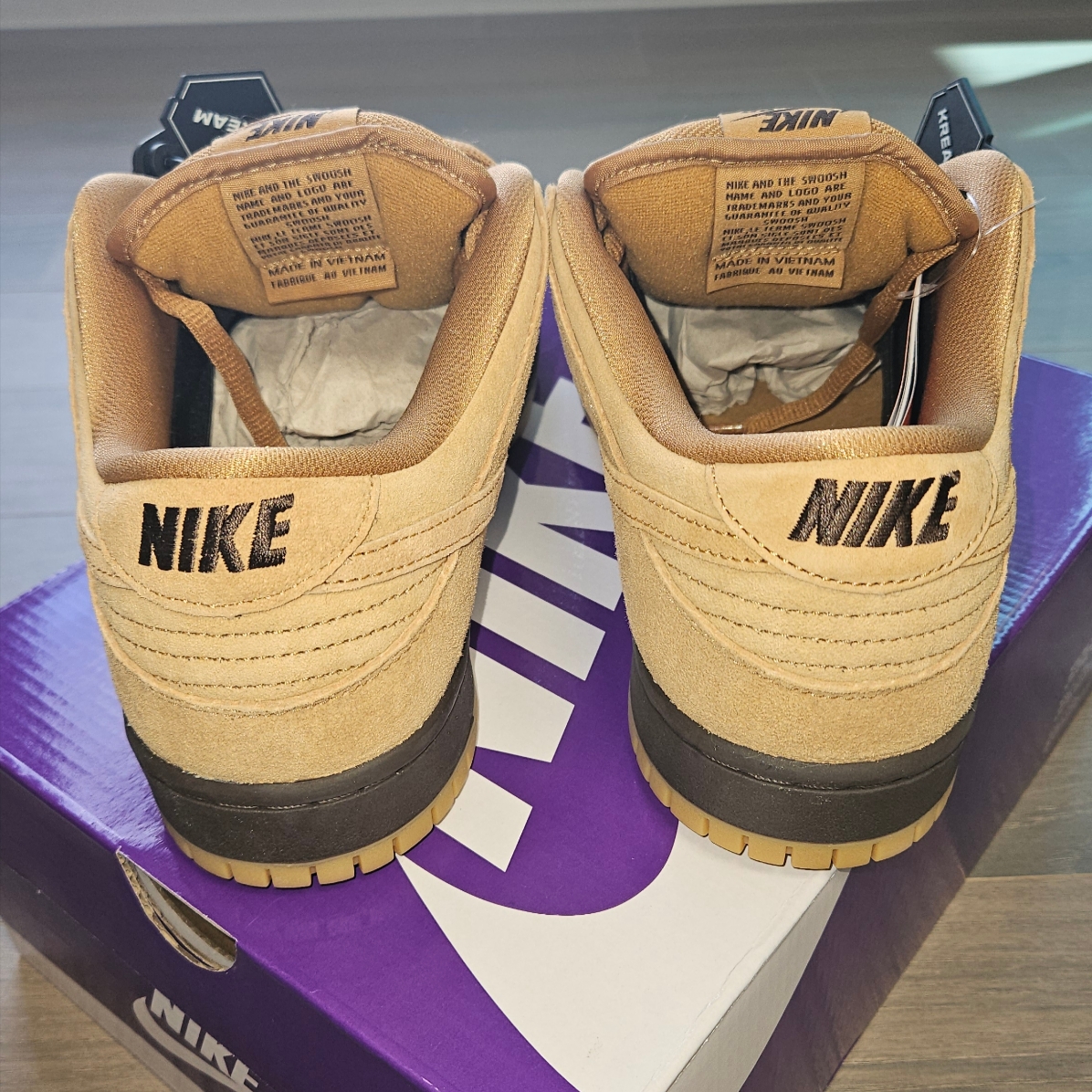 Nike SB Dunk Low Pro Wheat 2023 착용 스타일 - 4