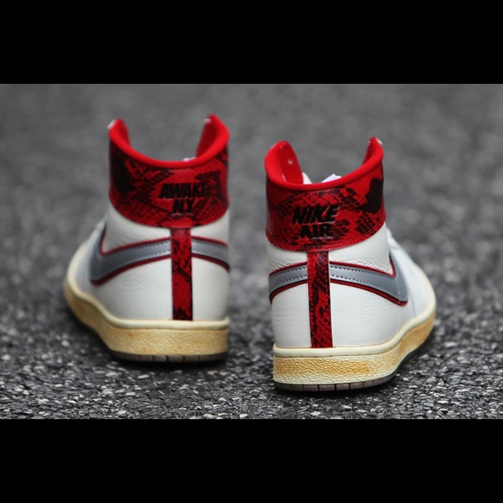 Jordan x Awake NY Air Ship PE SP Sail University Red 착용 스타일 - 4