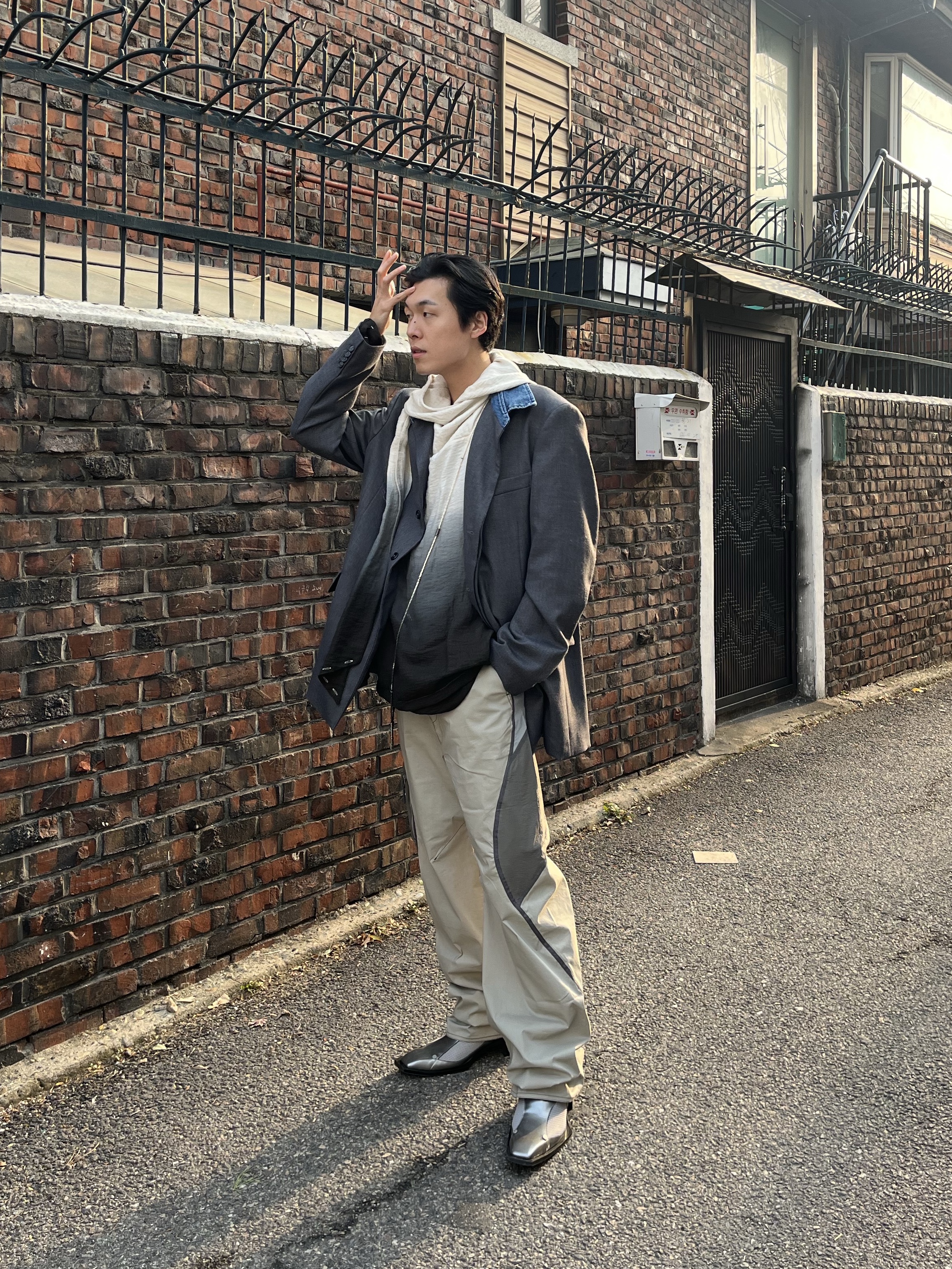 Diesel J-Abbas Wool Jacket with Denim Collar Grey, [KREAM 단독] ADSB Andersson Bell Raptor Layered Cargo Pants Indigo Green 착용 스타일 - 1