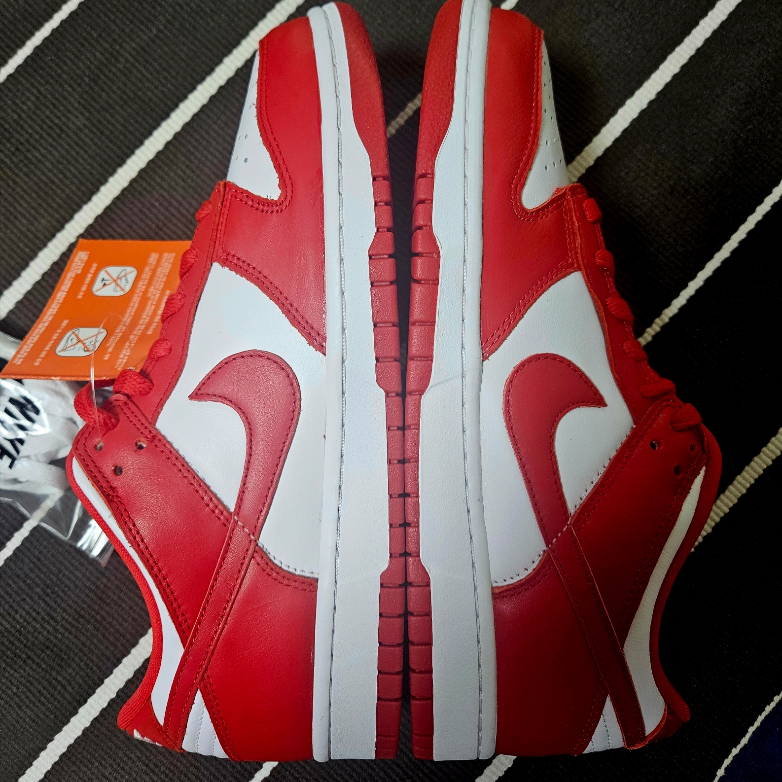 Nike Dunk Low SP White and University Red 2023 착용 스타일