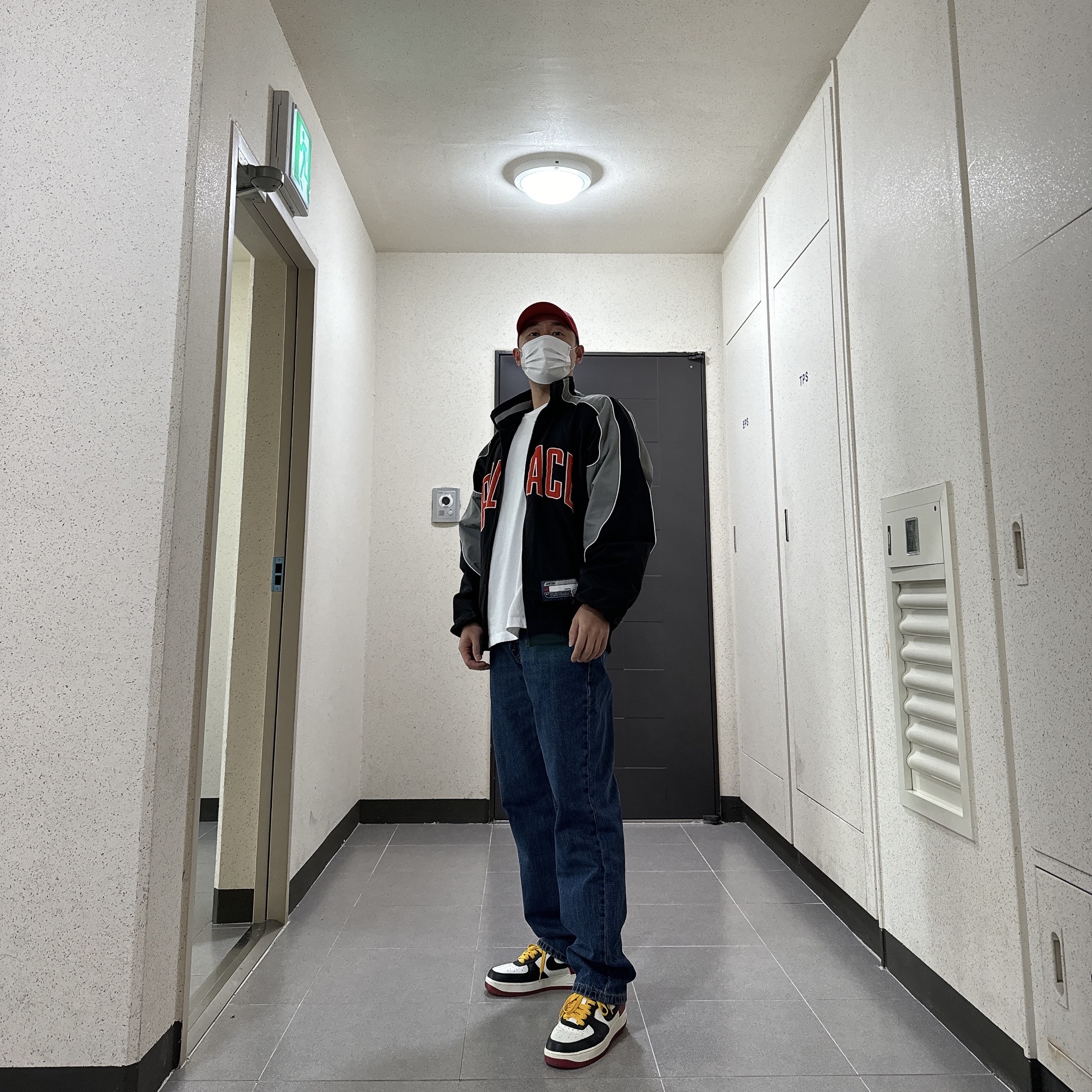 Palace Sport Mit Floss Jacket Black - 21SS 착용 스타일