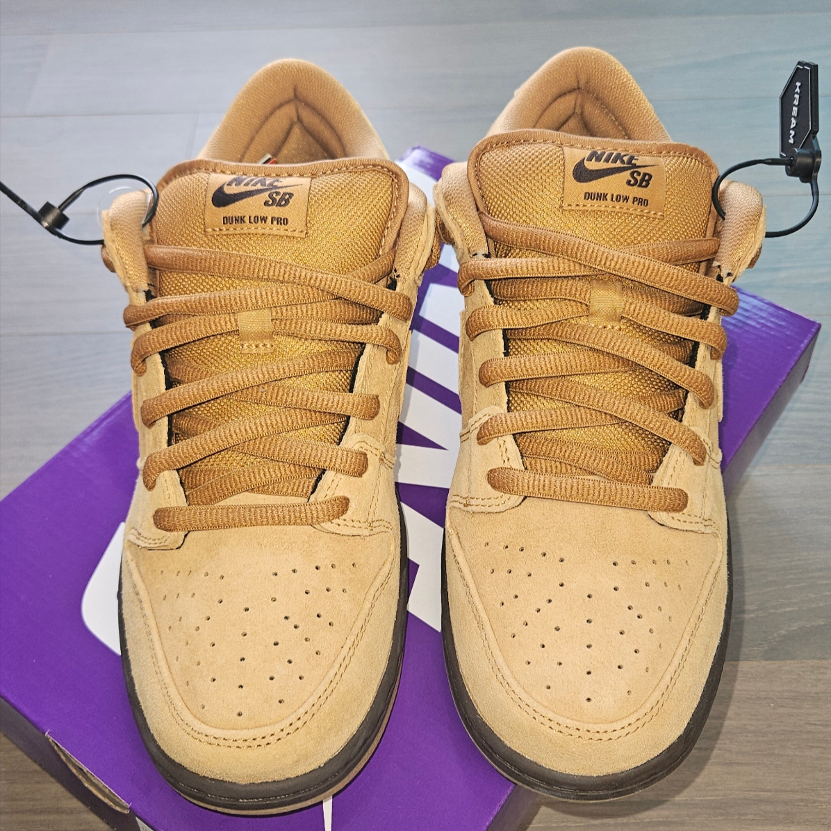 Nike SB Dunk Low Pro Wheat 2023 착용 스타일 - 2