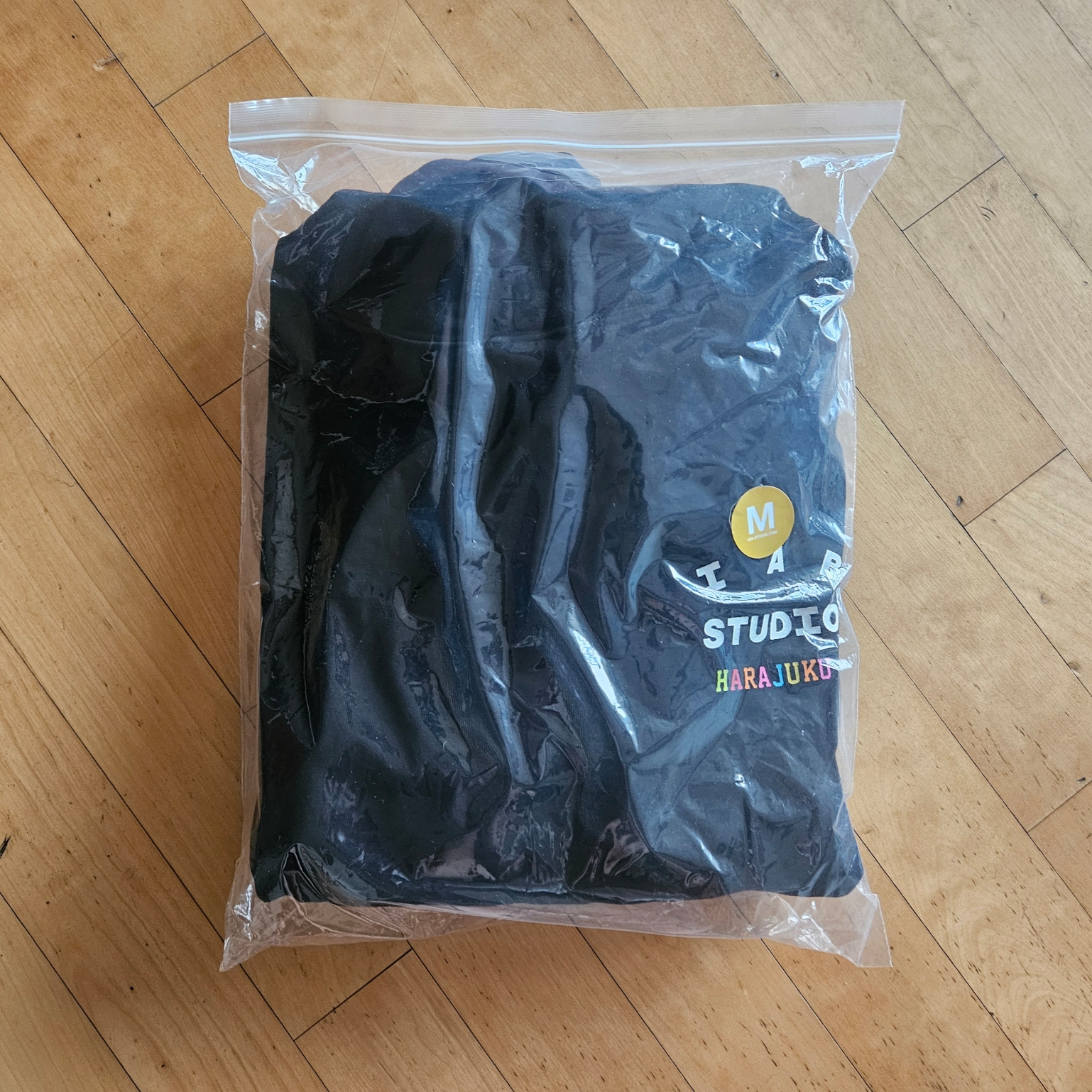 IAB Studio Harajuku Hoodie Black - Harajuku Exclusive 착용 스타일