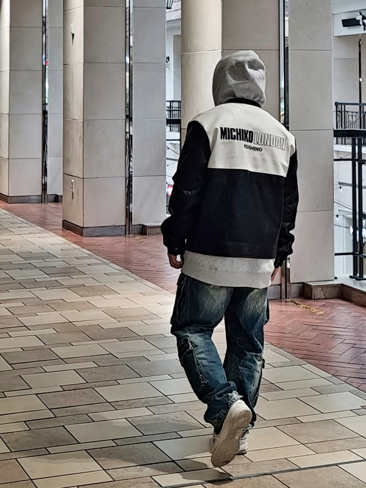 Stussy Basic Stussy Hoodie Ash Heather 2023, Nike x Ambush Air Force 1 Low SP Phantom 착용 스타일 - 3