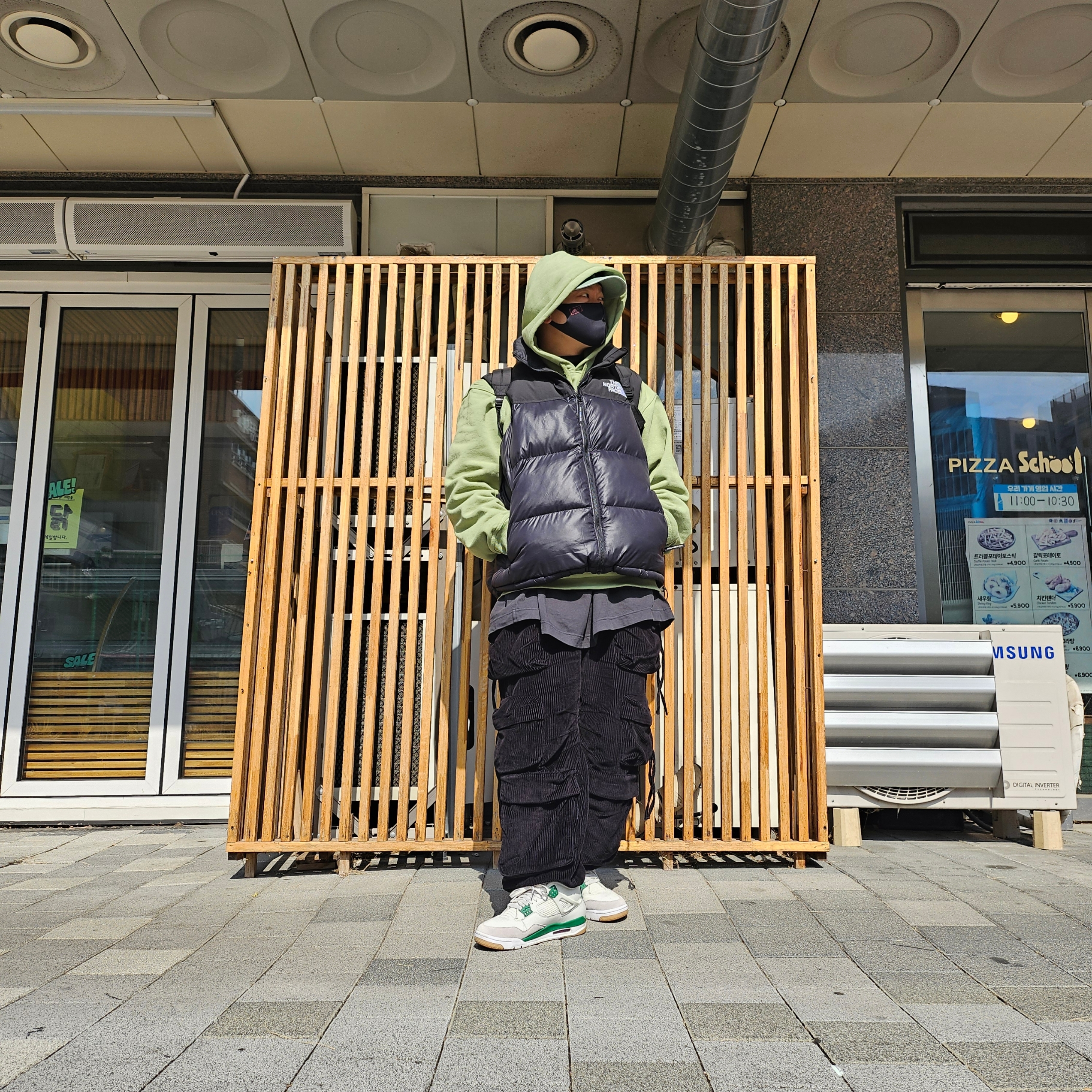 Oakley Eye Jacket Redux Matte Black Frame Prizm Grey Lenses High Bridge Fit, Stussy SS Link Hoodie Moss 착용 스타일 - 2