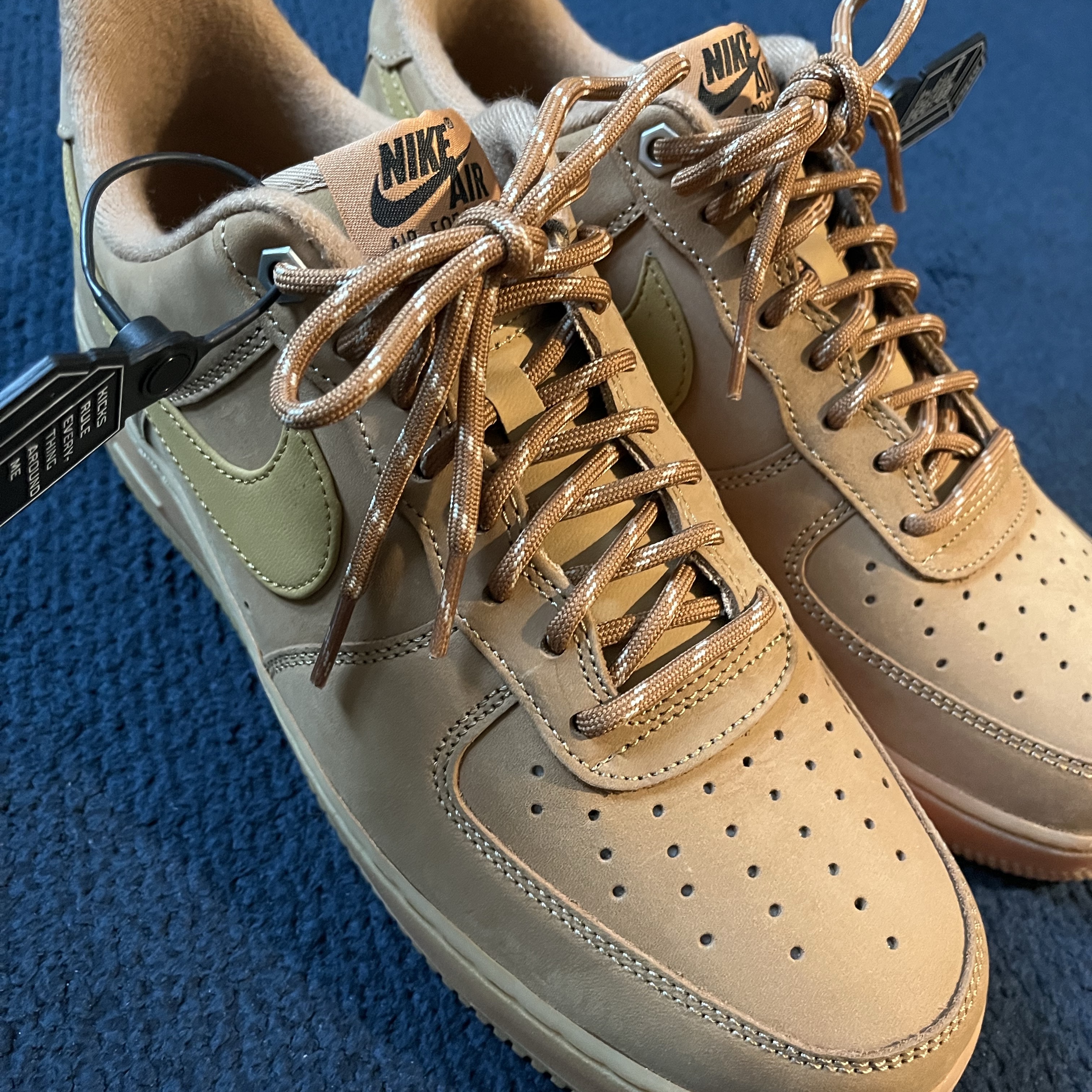 Nike Air Force 1 '07 WB Flax 착용 스타일