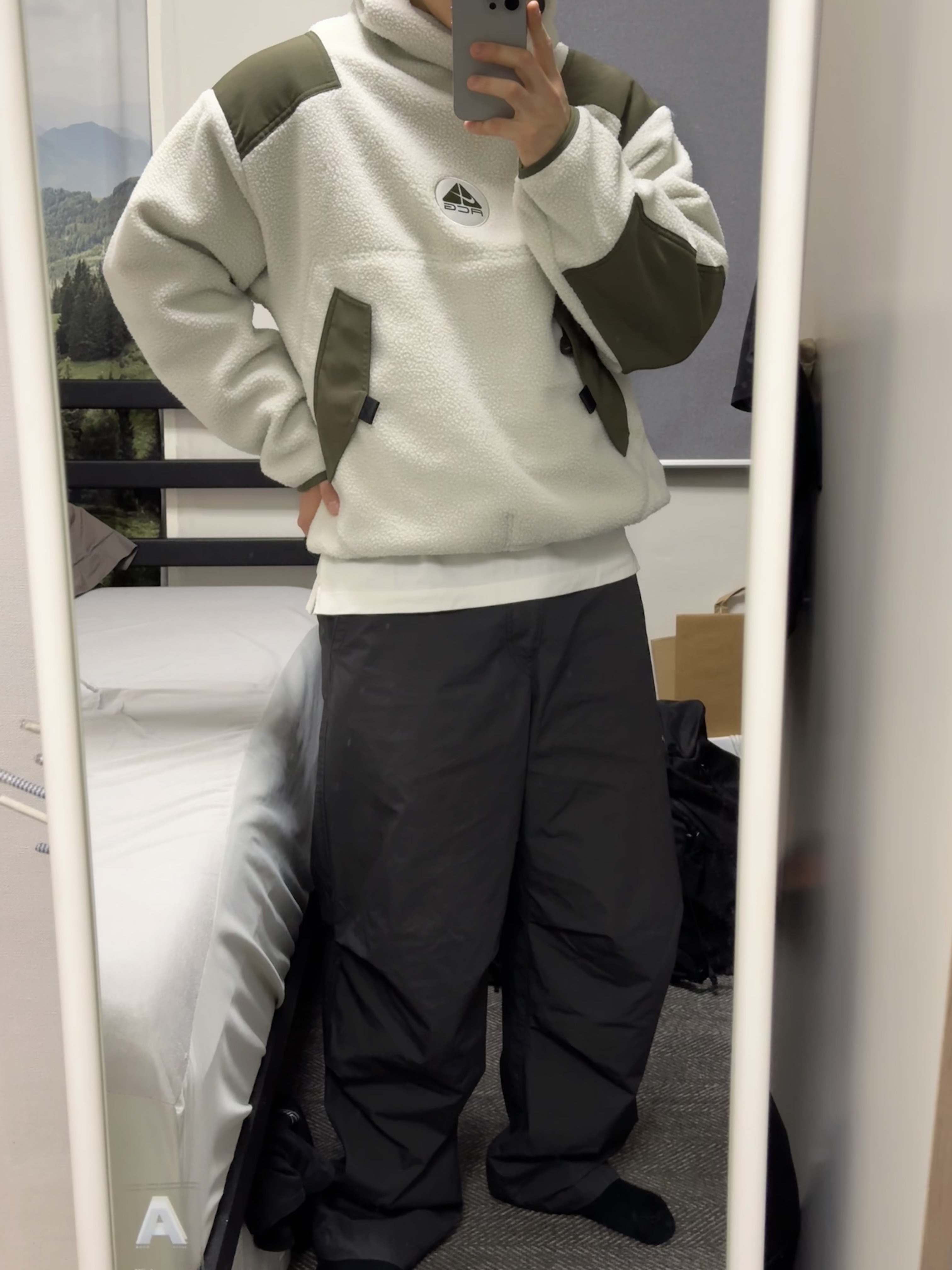 Nike ACG Balaclava Retro Fleece Pullover Light Bone Cargo Khaki - Asia 착용 스타일