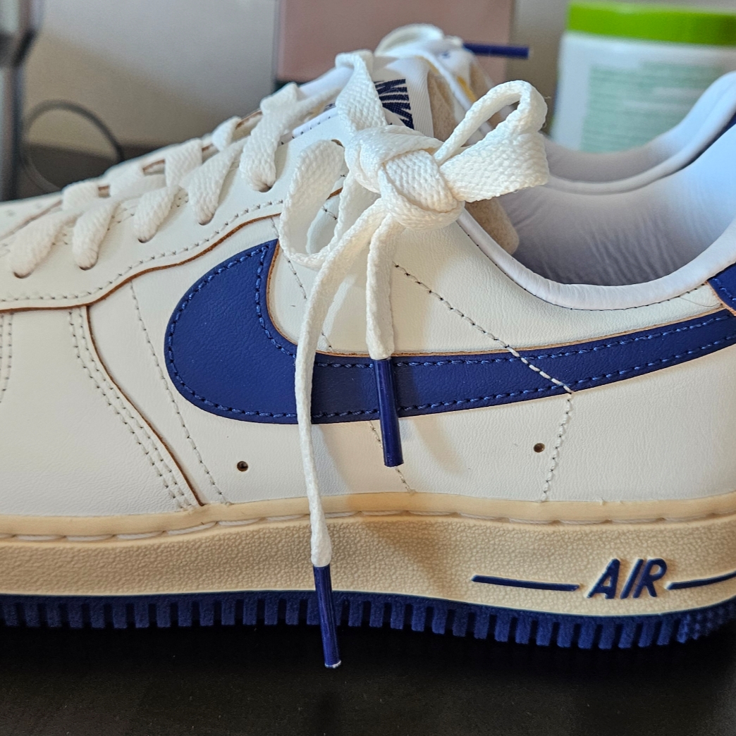 (W) Nike Air Force 1 '07 Sail Pale Vanilla 착용 스타일 - 3