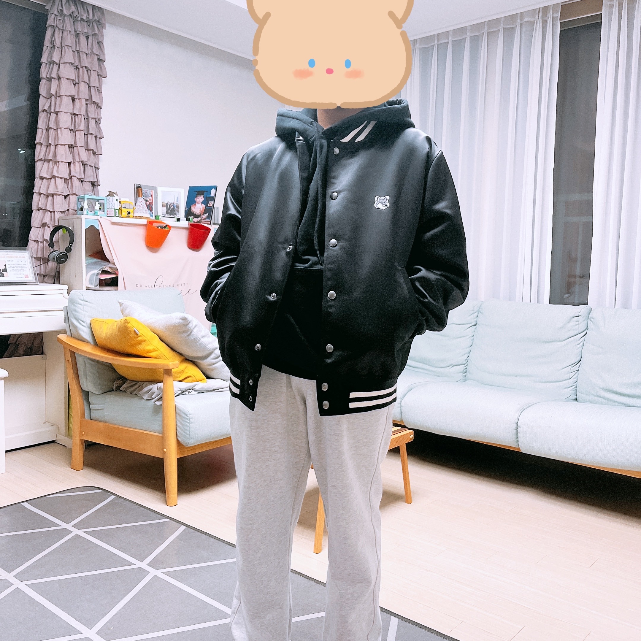 Maison Kitsune Satin Nylon Teddy Jacket Black 착용 스타일