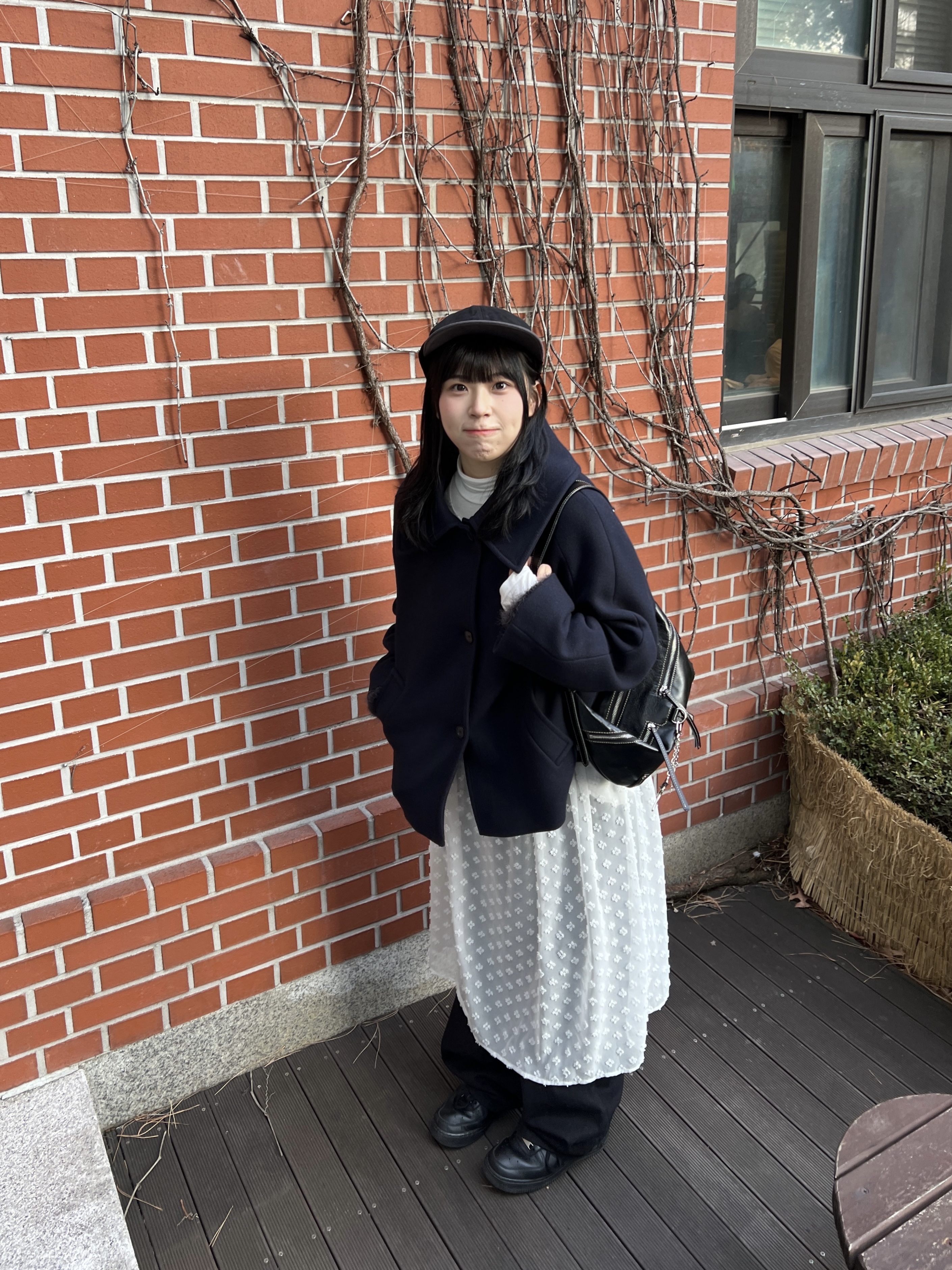 (W) Zara ZW Wool Blend Cropped Coat Olive, Nike Air Force 1 '07 Low Triple Black 착용 스타일 - 1