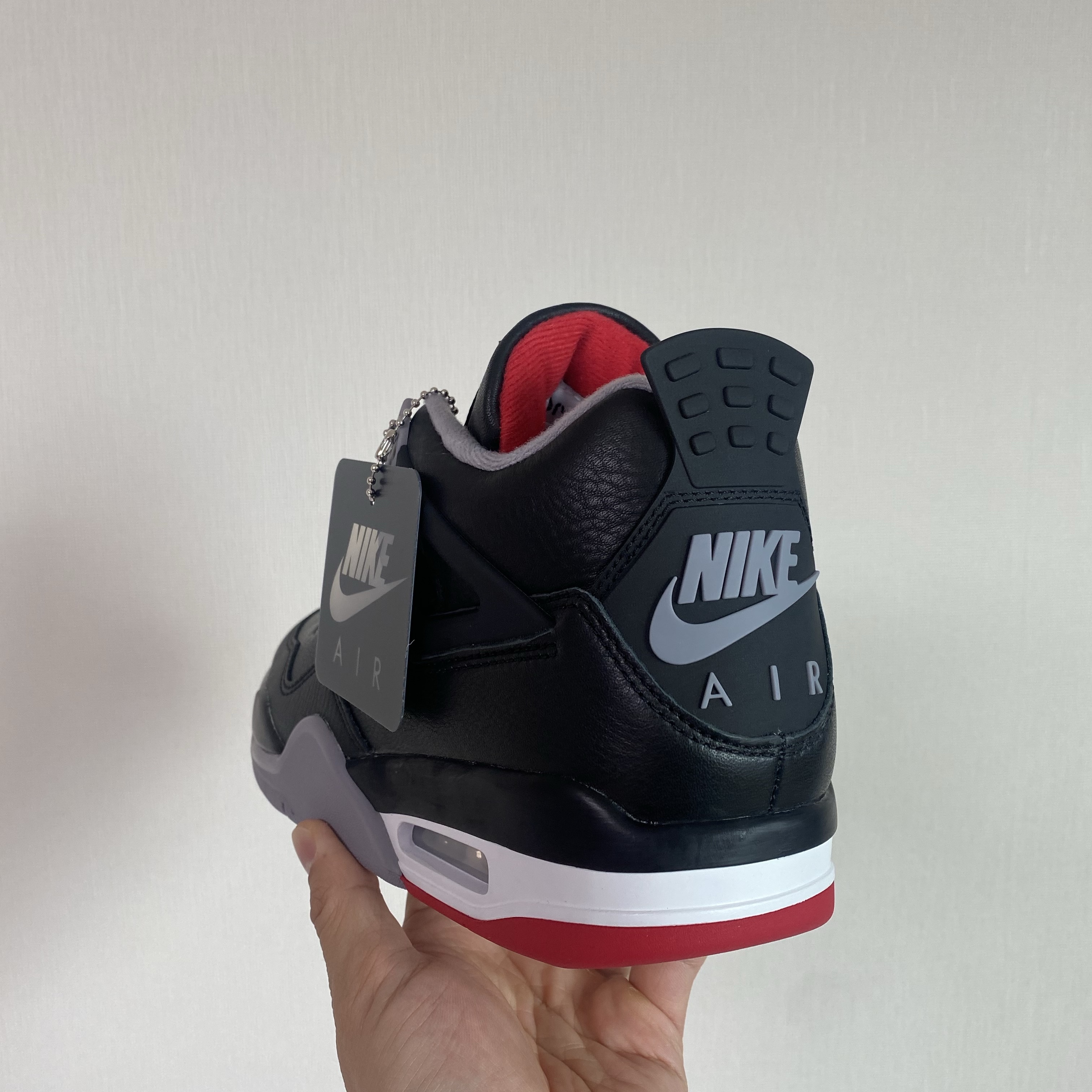 Jordan 4 Retro Bred Reimagined 착용 스타일