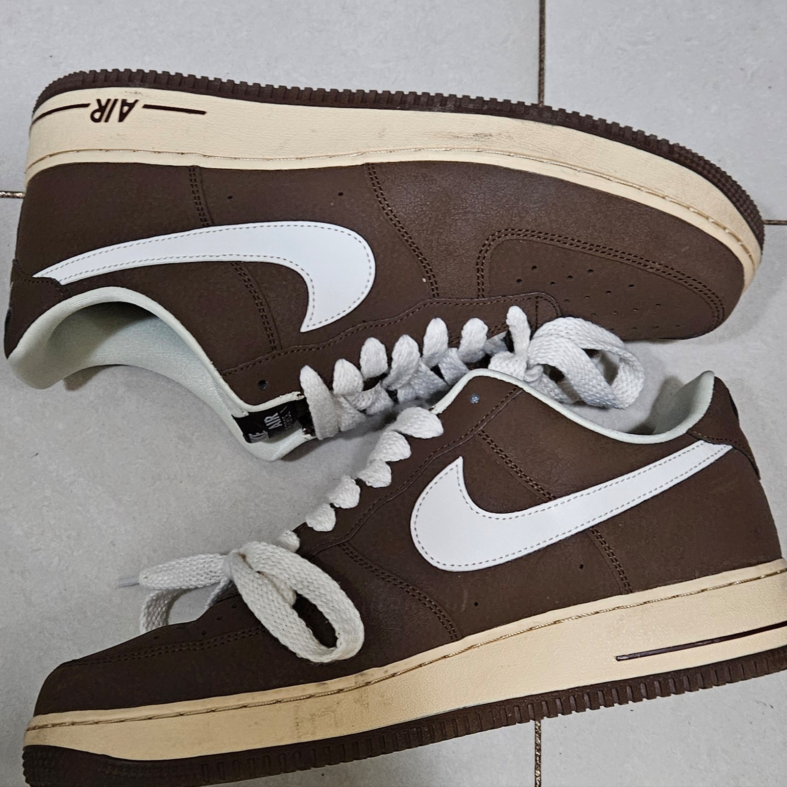 Nike Air Force 1 '07 Cacao Wow Coconut Milk 착용 스타일
