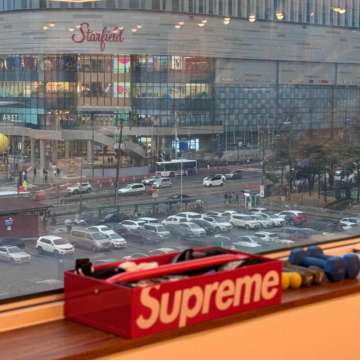 Supreme x Mac Tools Tote Tray Red - 24SS 착용 스타일