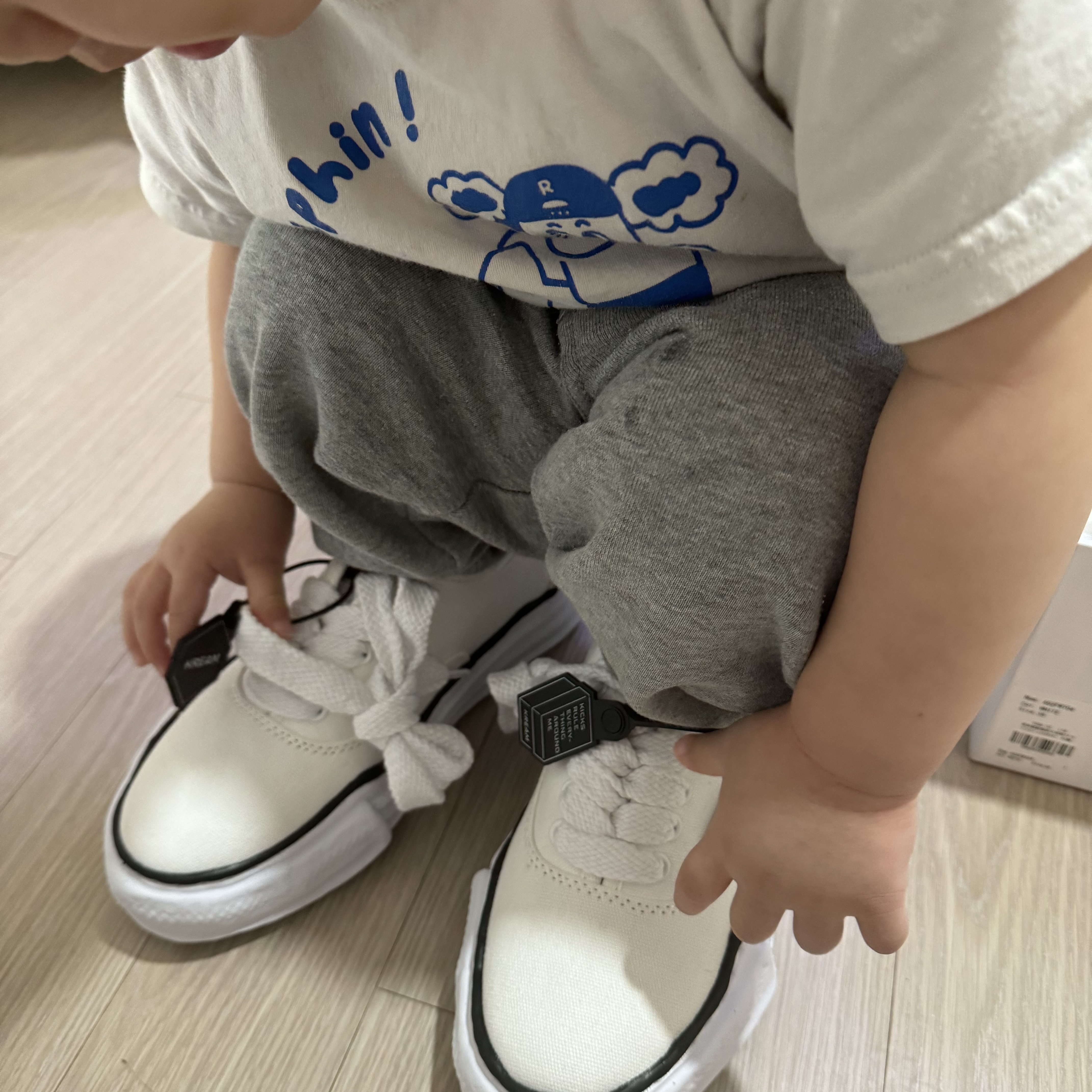 Maison Mihara Yasuhiro Baker OG Sole Canvas Low Cut Sneakers White 착용 스타일