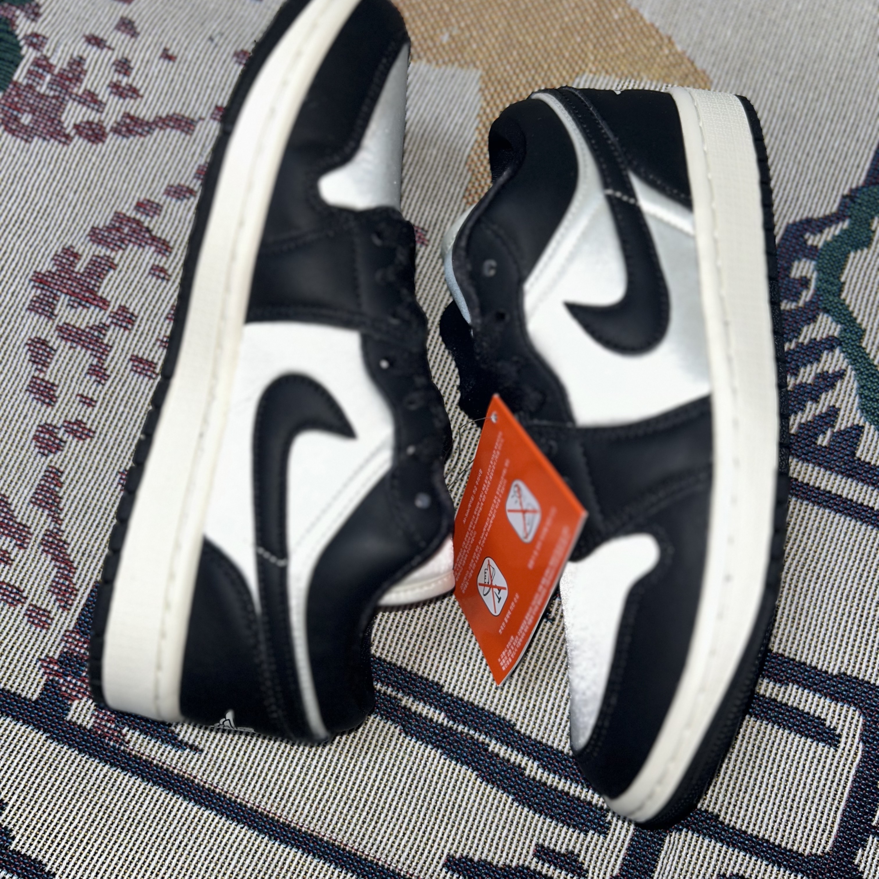 (W) Jordan 1 Low SE Sail Black 착용 스타일 - 4