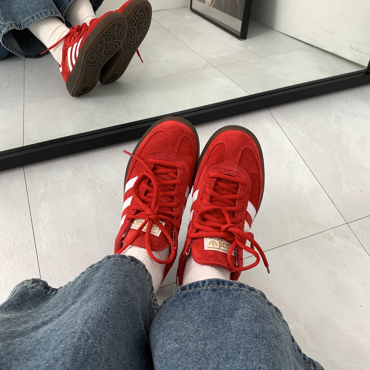 Adidas Spezial Handball Scarlet Cloud White 착용 스타일 - 4