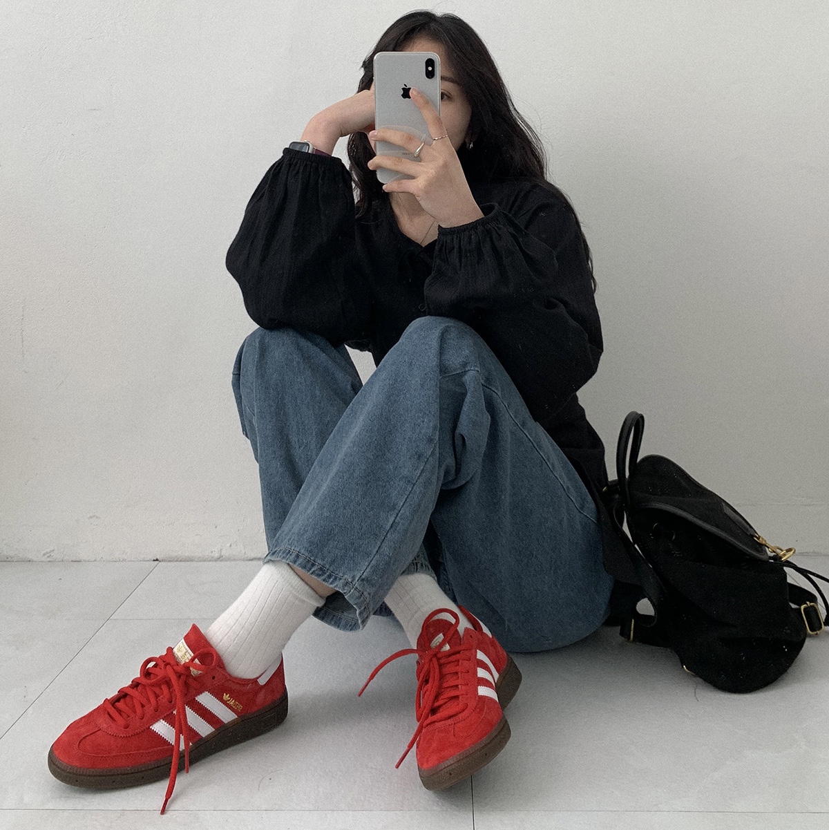 Adidas Spezial Handball Scarlet Cloud White 착용 스타일 - 1