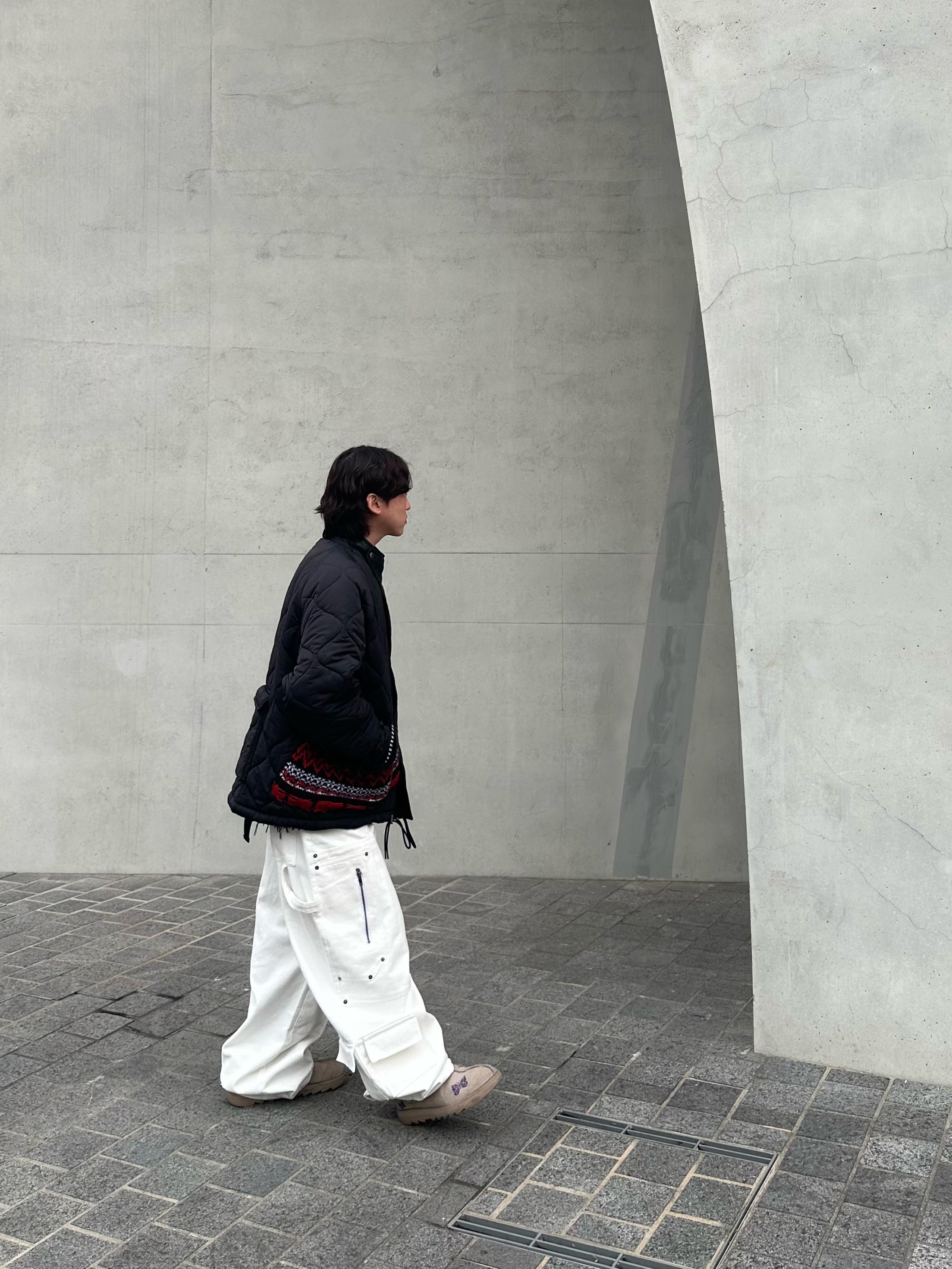 Nos Couleurs x Koin x Llud Rivet Carpenter Pants White, Reebok x Needles Beatnik Moc Modern Beige Extreme Purple 착용 스타일 - 3