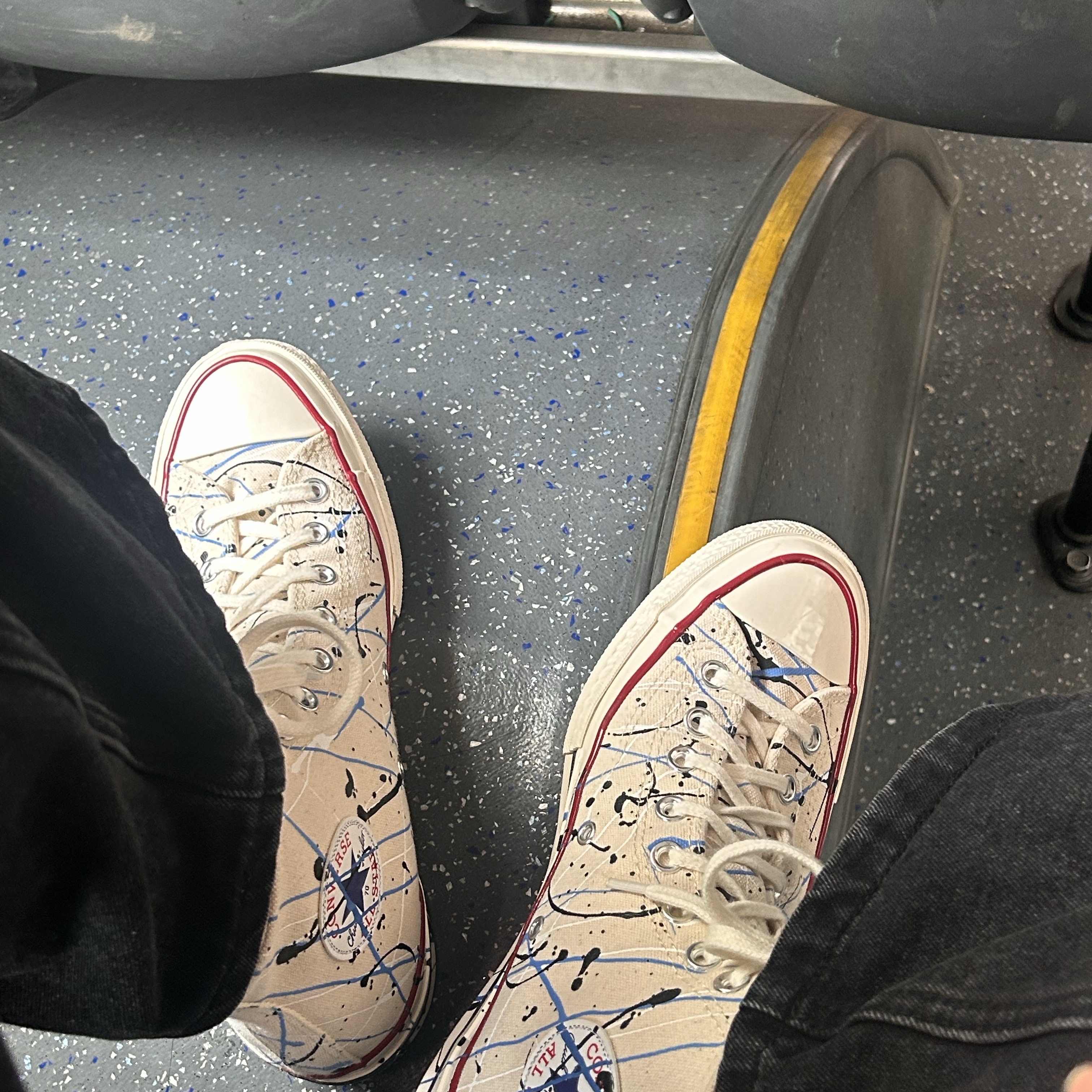 Converse Chuck 70 High Paint Egret 착용 스타일