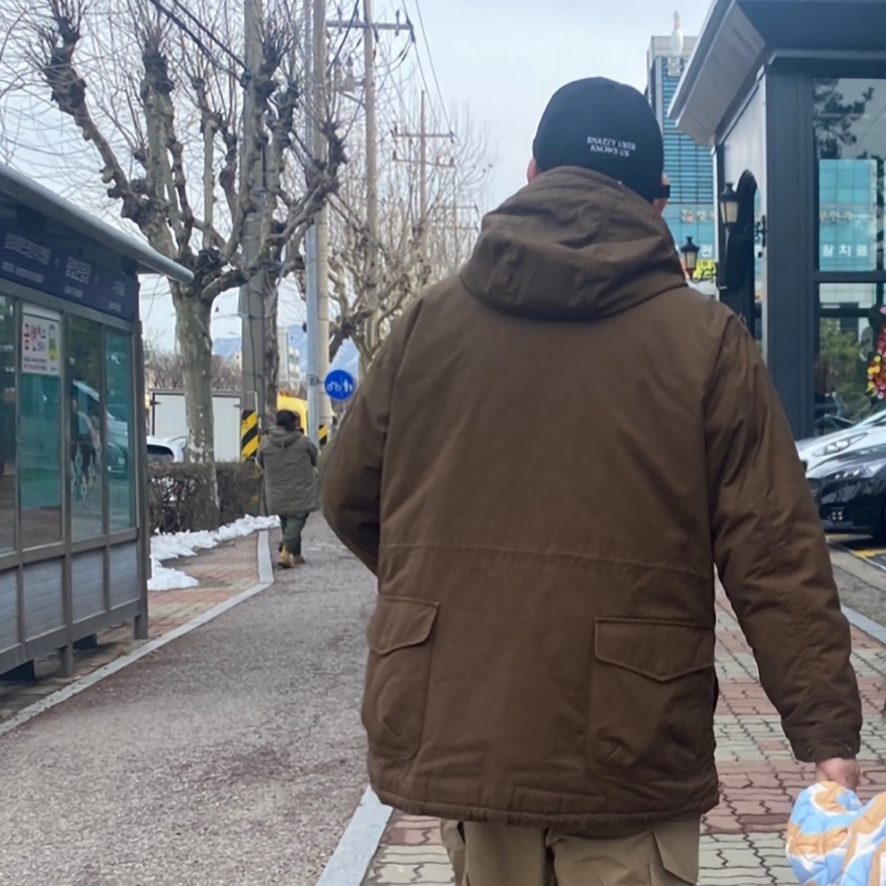 Uniqlo x Engineered Garments Pufftech Utility Jacket Brown 착용 스타일 - 1