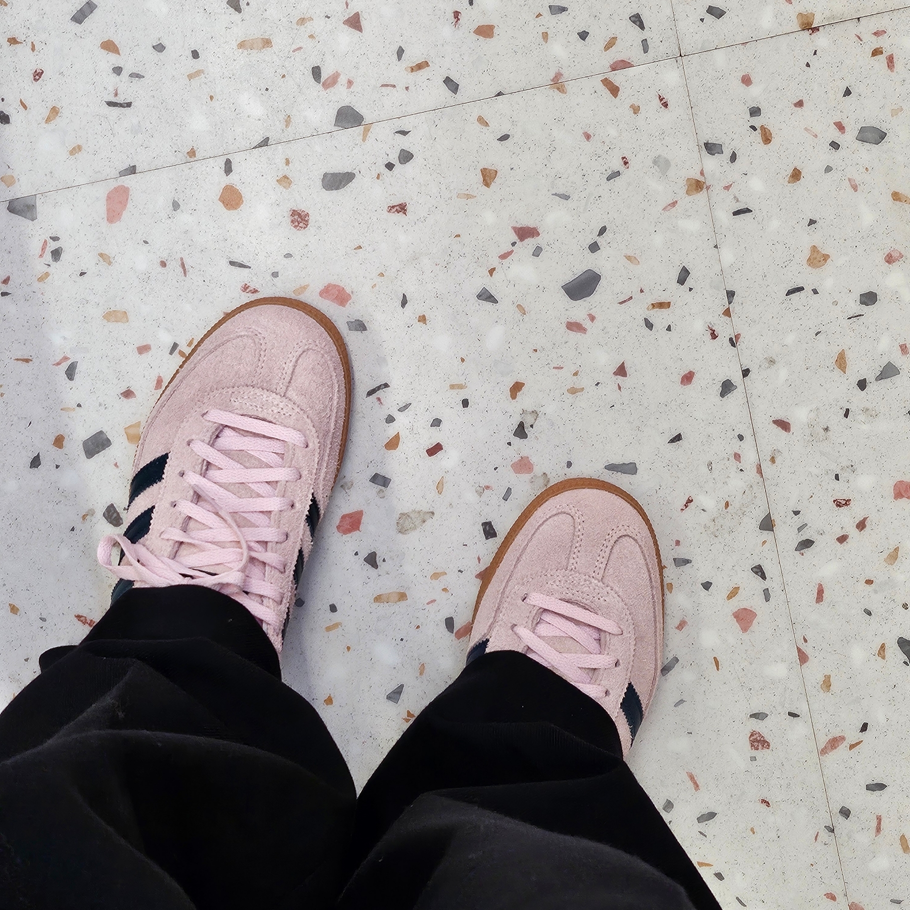 (W) Adidas Spezial Handball Clear Pink 착용 스타일