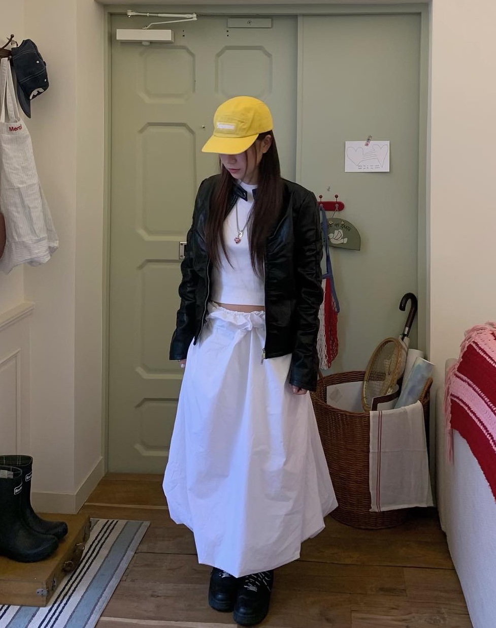 Supreme Washed Chino Twill Camp Cap Yellow - 23SS, Nike x Supreme Air Force 1 Low Black 착용 스타일 - 2