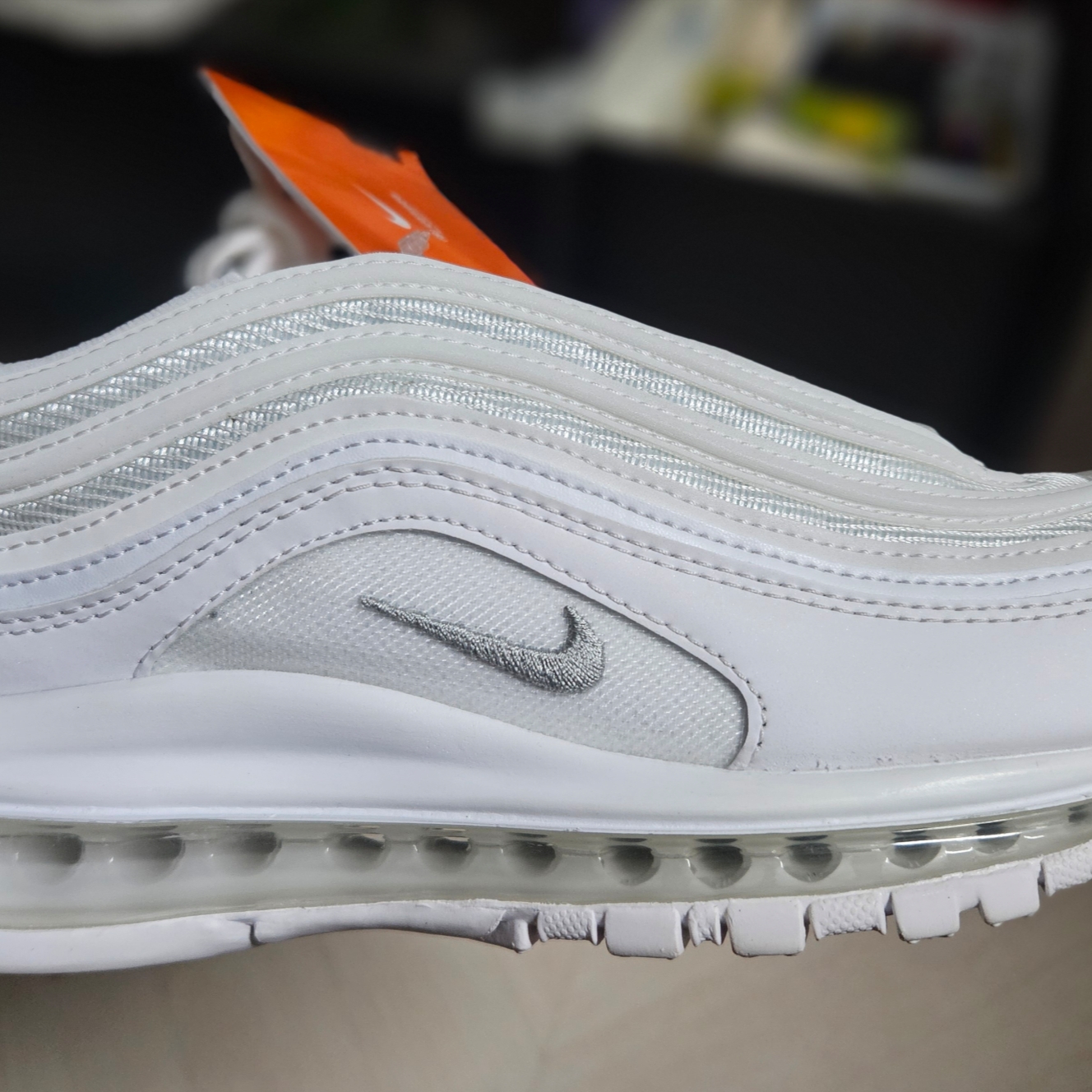 Nike Air Max 97 Triple White Wolf Grey 착용 스타일