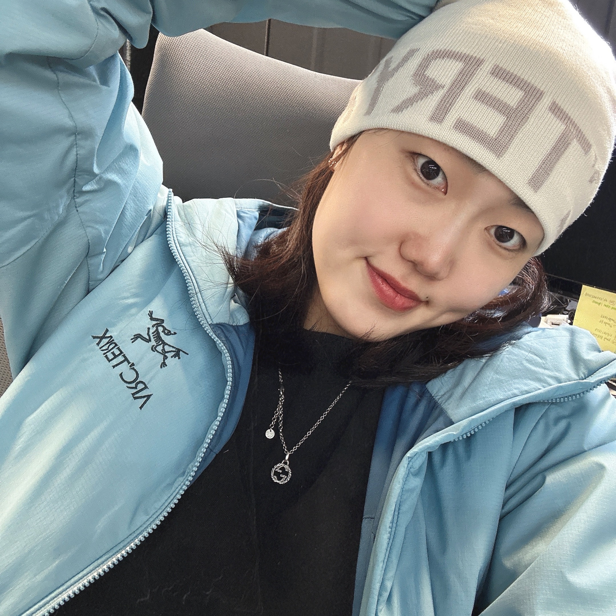Arc'teryx Word Head Toque Arctic Silk, Arc'teryx Atom LT Hoody Solace 착용 스타일