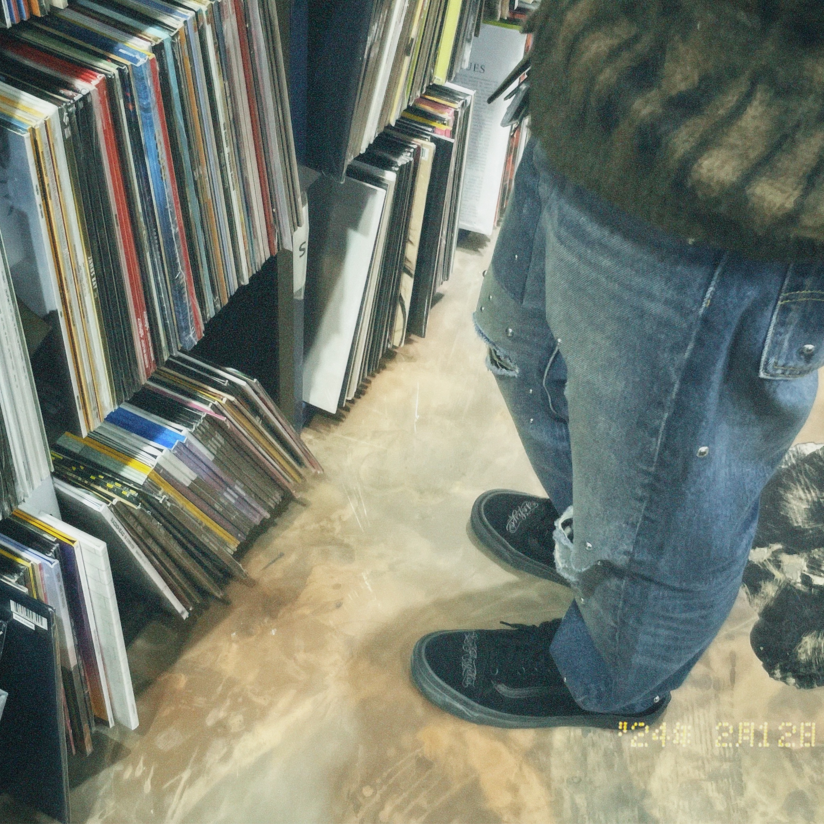 Vans x Neighborhood x Mr. Cartoon Old Skool 36 DX, Needles Mohair Cardigan Papillon 착용 스타일