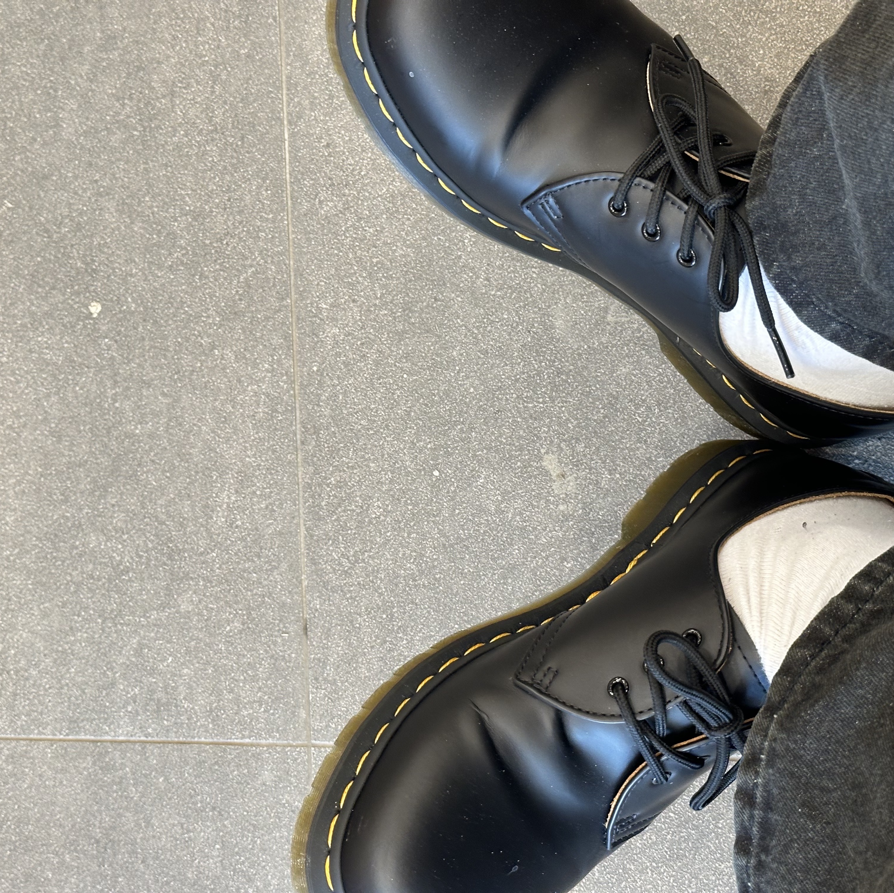 Dr. Martens 1461 Smooth Black 착용 스타일