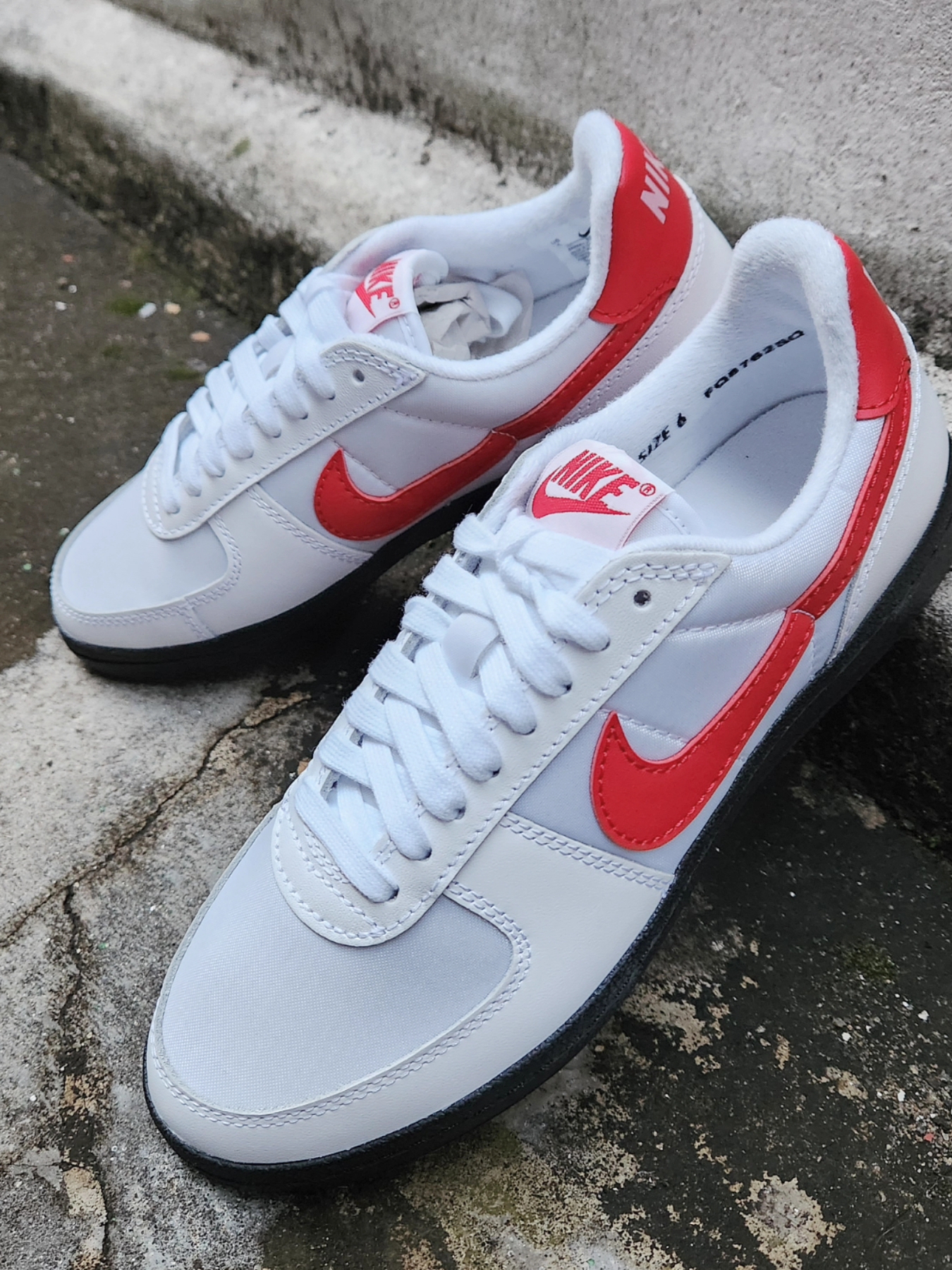 Nike Field General 82 SP White and Varsity Red 착용 스타일 - 3