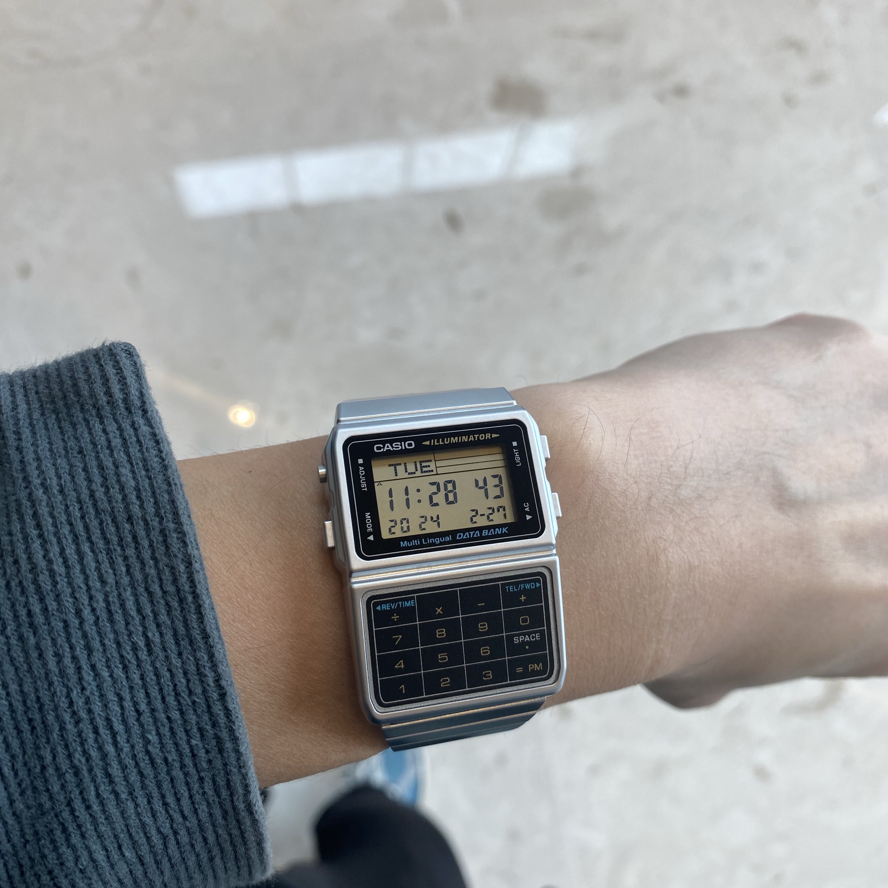 Casio DBC-611-1DF 착용 스타일