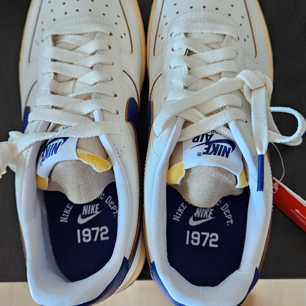 (W) Nike Air Force 1 '07 Sail Pale Vanilla 착용 스타일 - 1