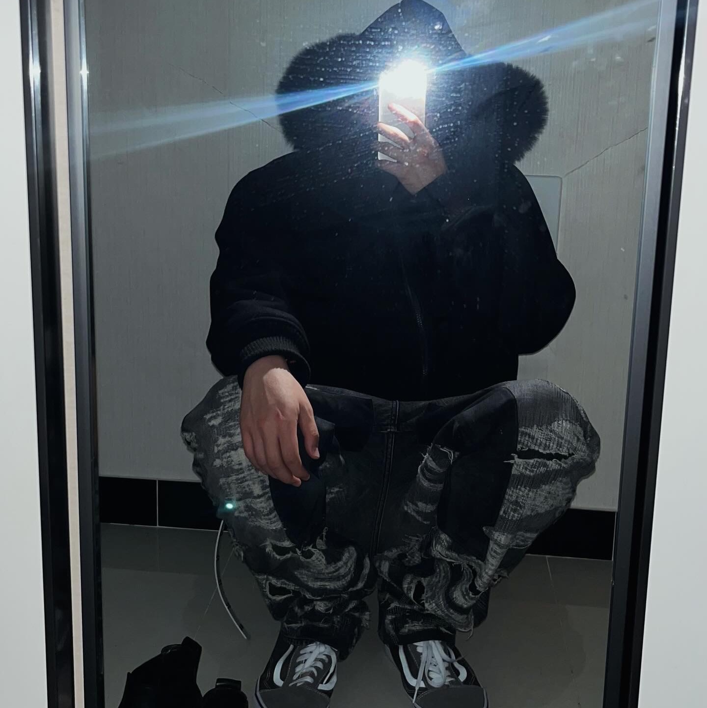 Undermycar Comoro Fox Trimming Hoody Bomber Bristol Black - 23FW 착용 스타일 - 2